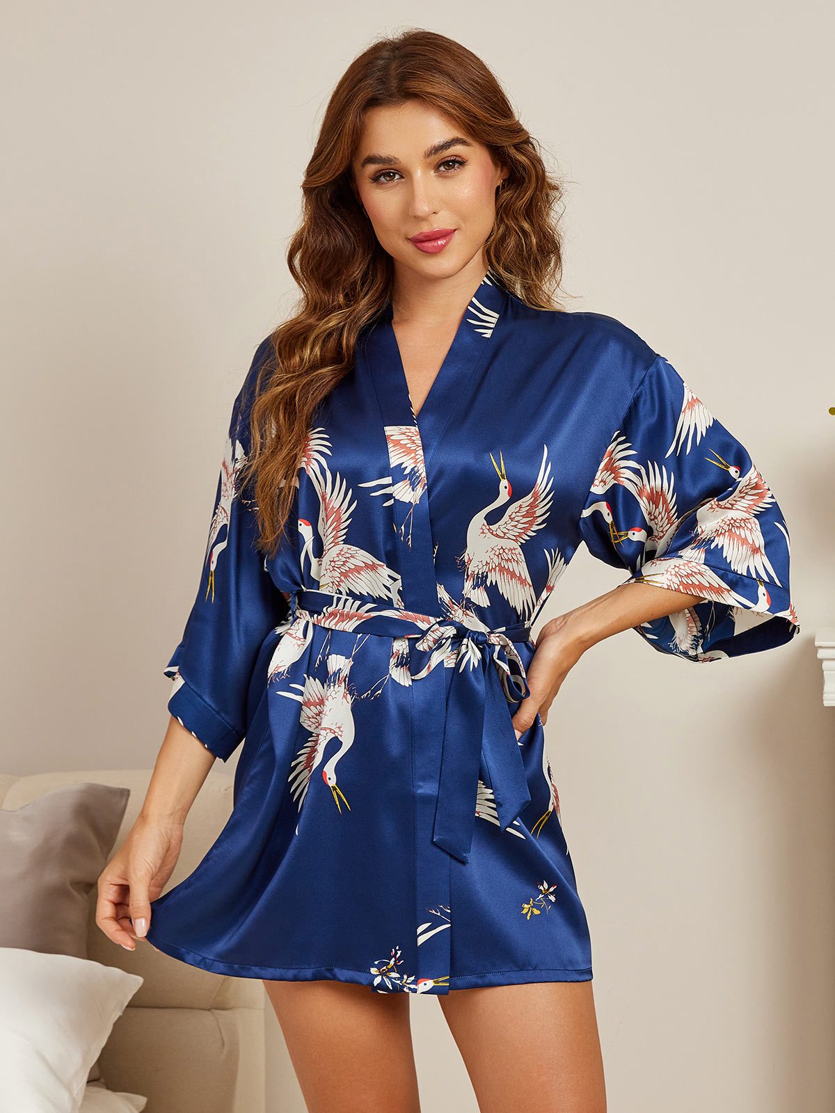 19Momme Women's Silk Crane Print Short Kimono Robe