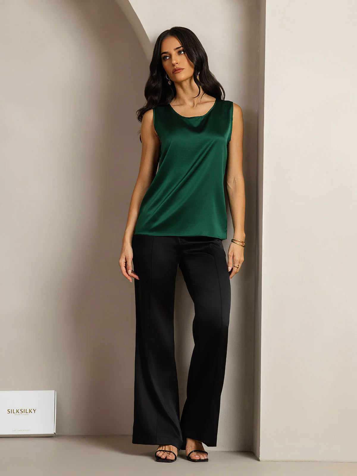19Momme Silk Lounge Round Neck Tank Top