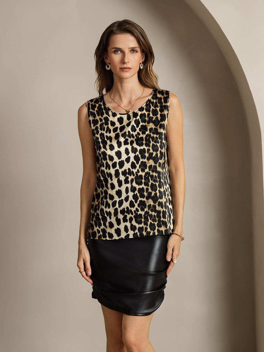 19Momme Silk Lounge Round Neck Tank Top
