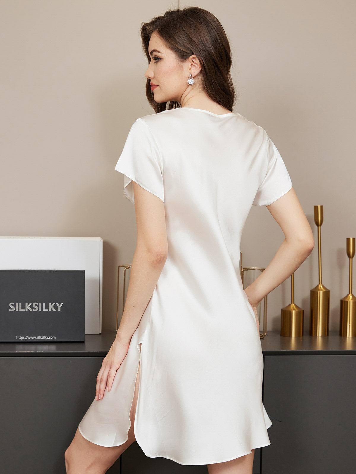 Pure Silk Short Sleeve V-neck Short Nightgown with Lace Split Design