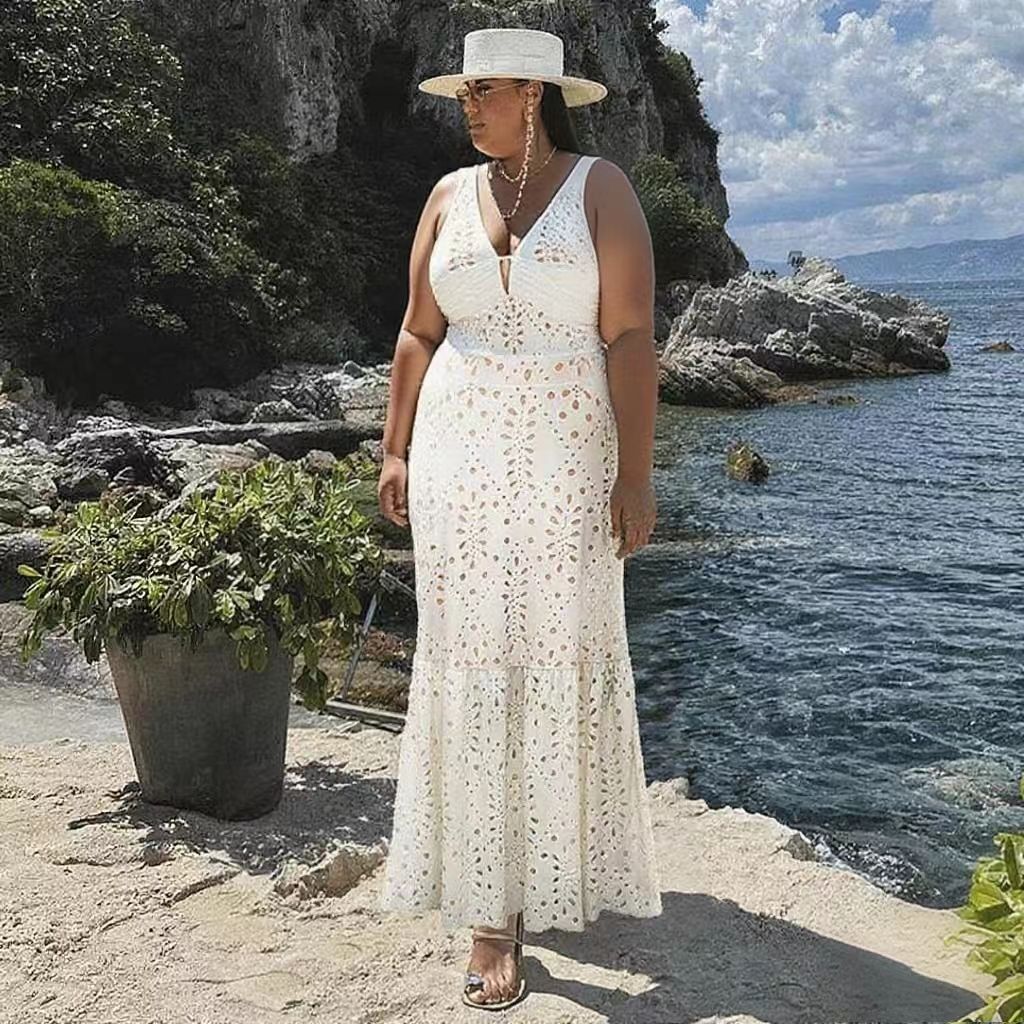 White Petal Hollow One-Piece V Neck Swimsuit&Skirt
