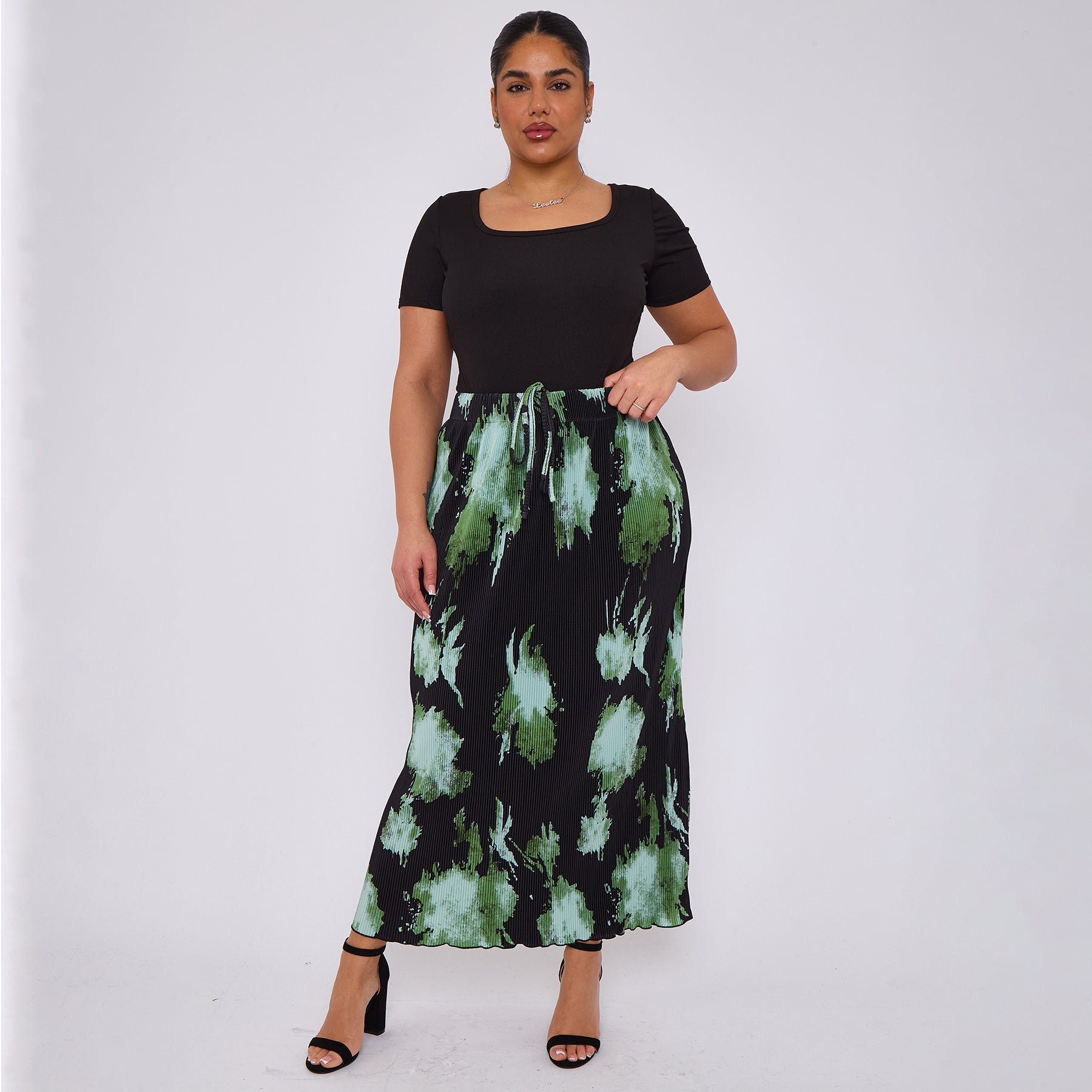 Abstract Green Plus Size Pleated Skirt