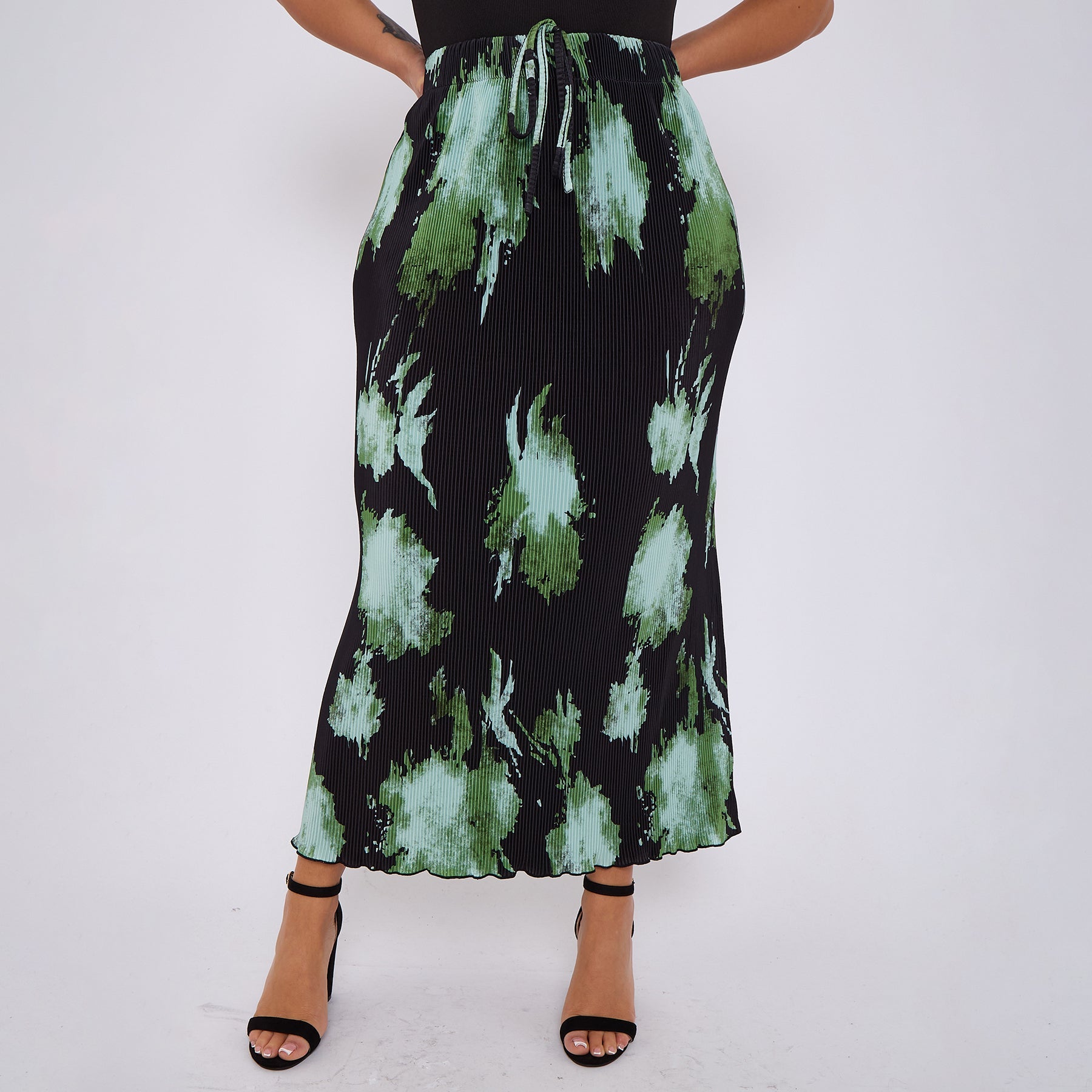 Abstract Green Plus Size Pleated Skirt