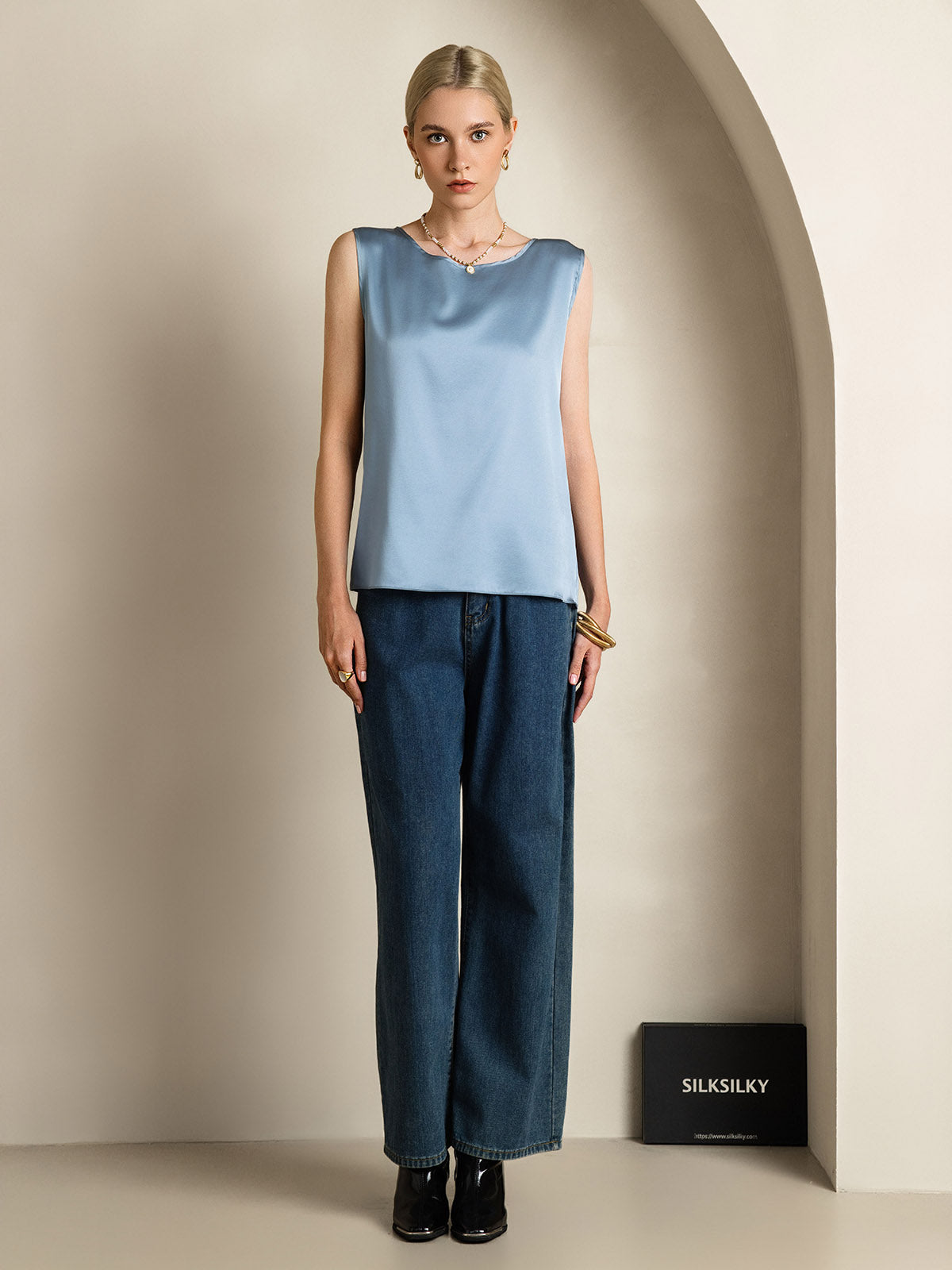 19Momme Silk Lounge Round Neck Tank Top