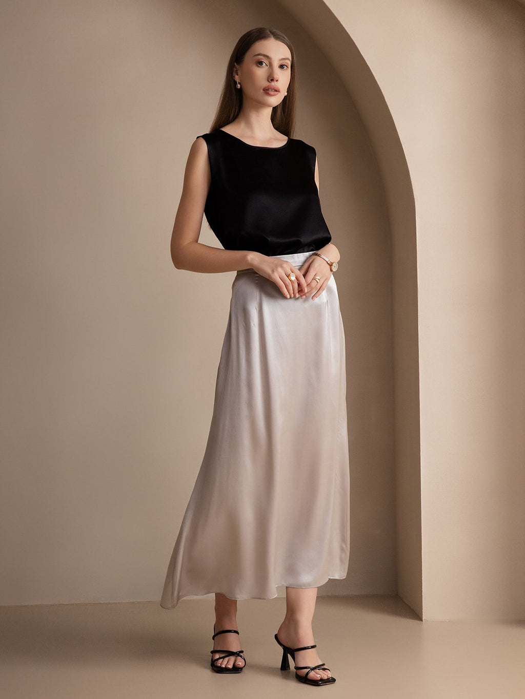 19Momme Silk Lounge Round Neck Tank Top