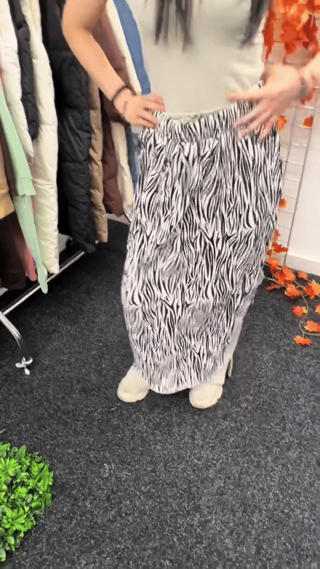 Black Zebra Abstract Print Wide-Leg Drawstring Palazzo Pleated Pants