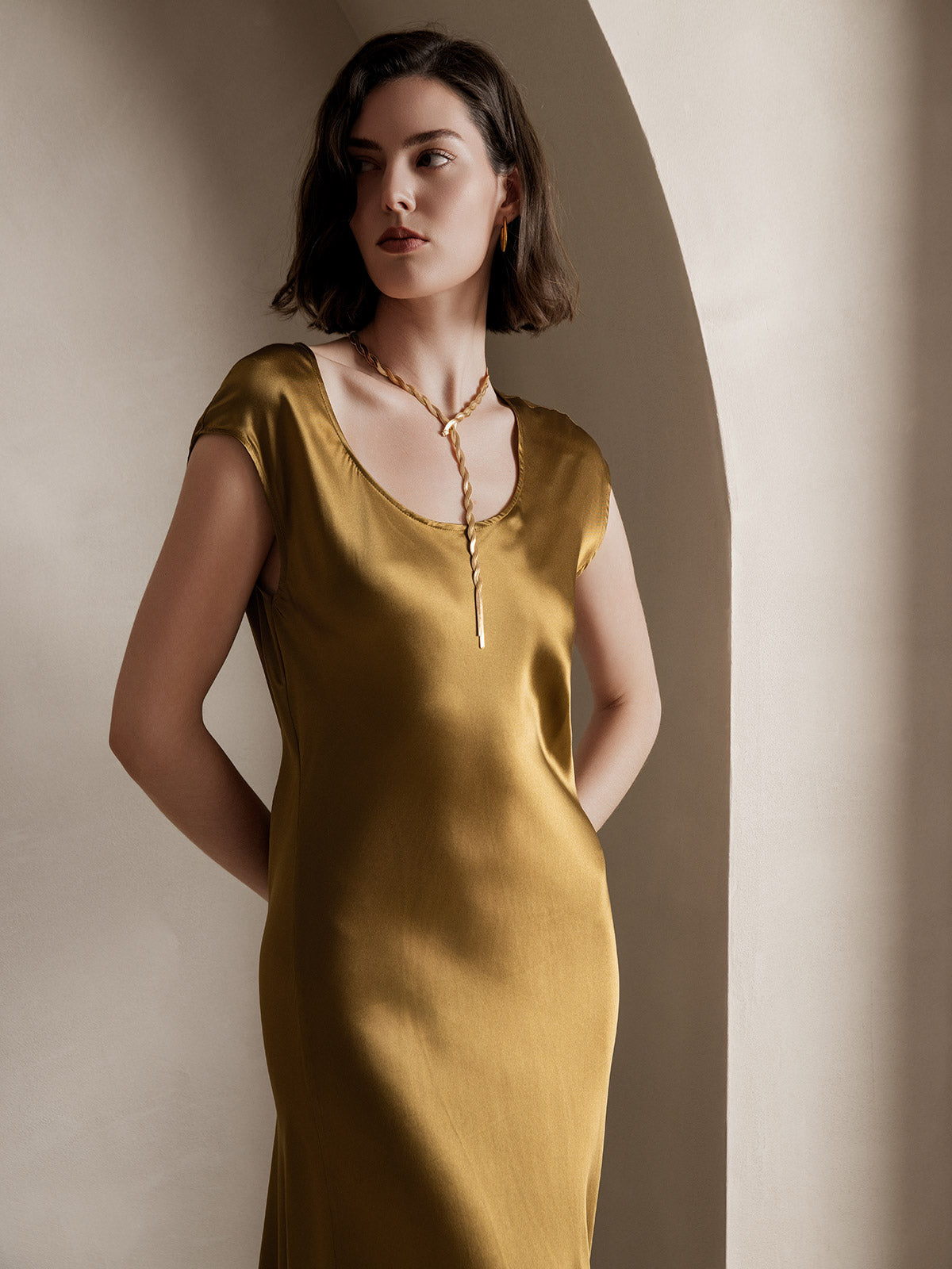 19Momme Silk U-neck Sleeveless Dress