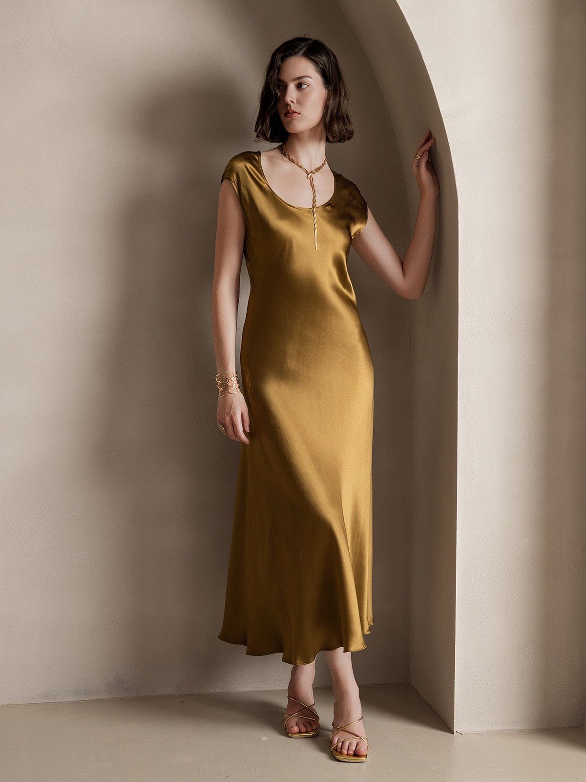 19Momme Silk U-neck Sleeveless Dress
