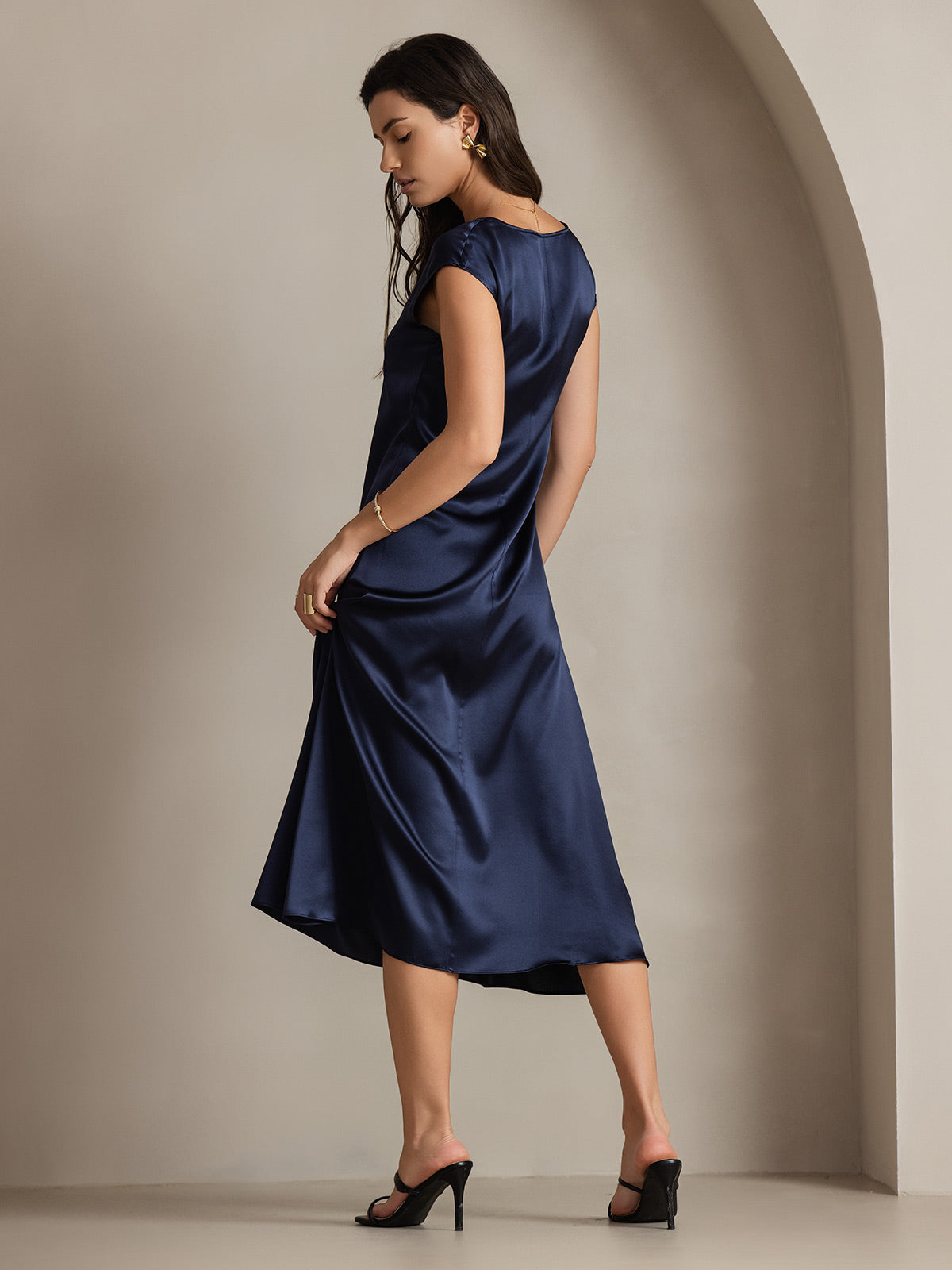 19Momme Silk U-neck Sleeveless Dress