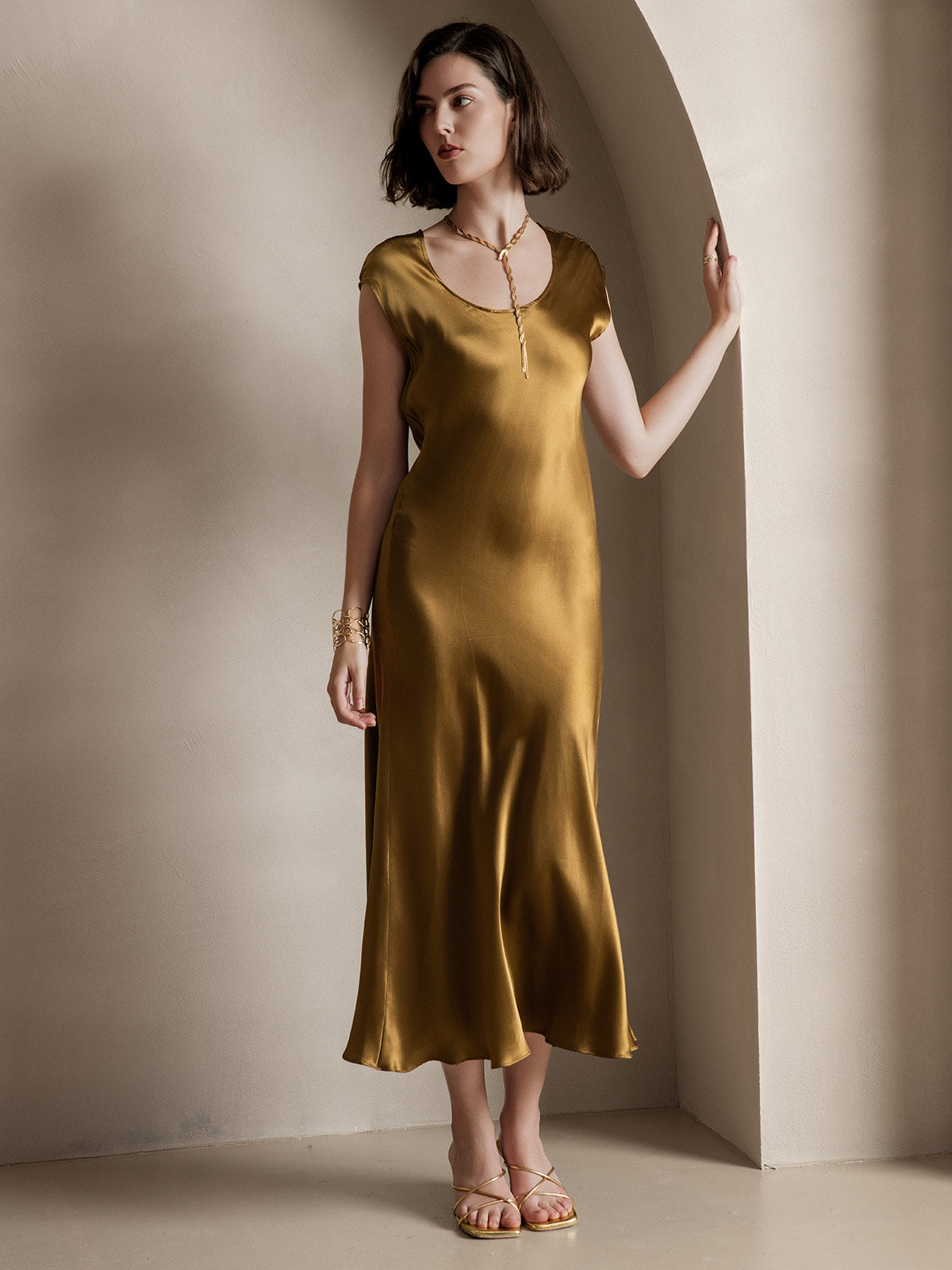 19Momme Silk U-neck Sleeveless Dress