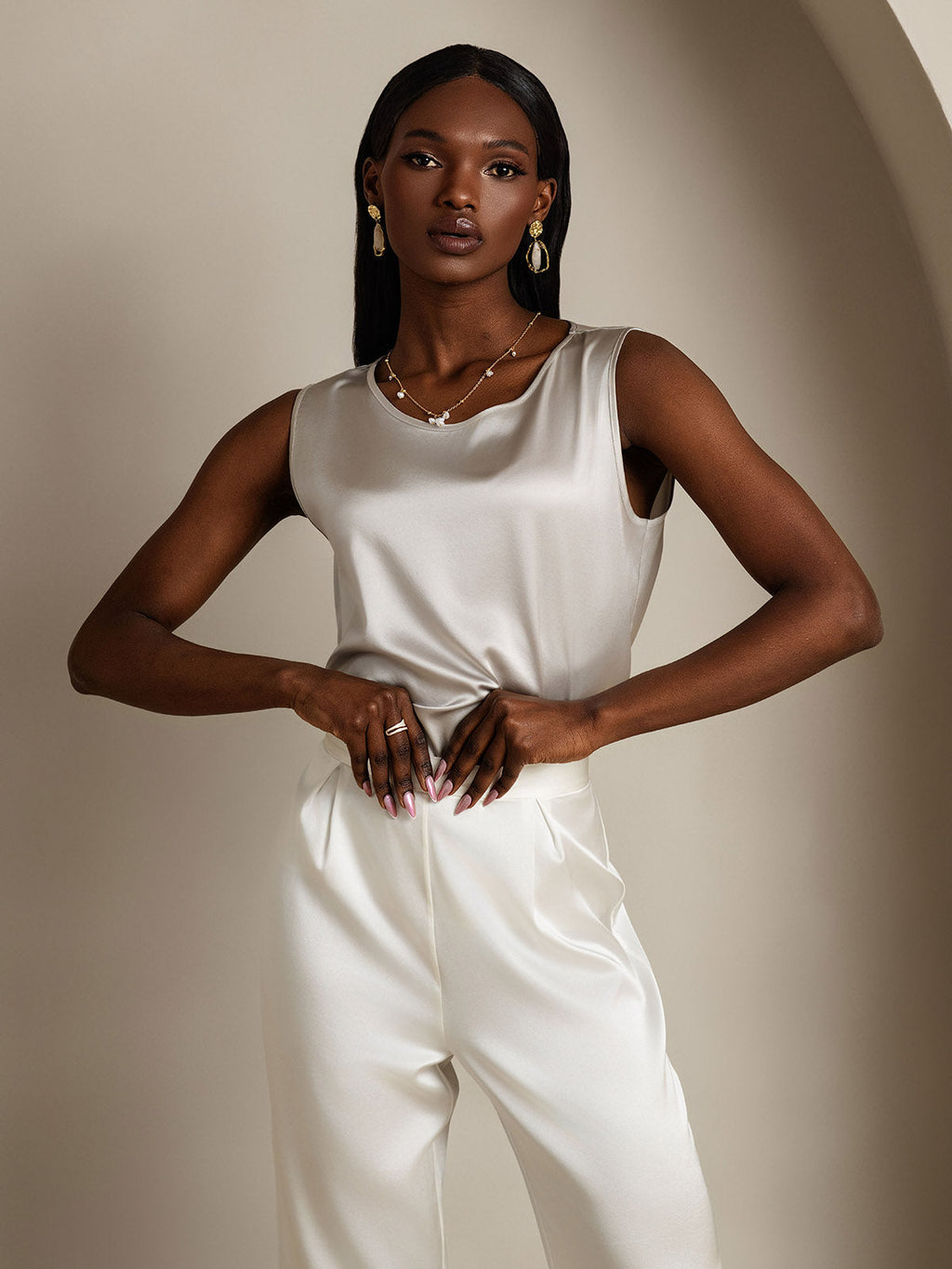 19Momme Silk Lounge Round Neck Tank Top