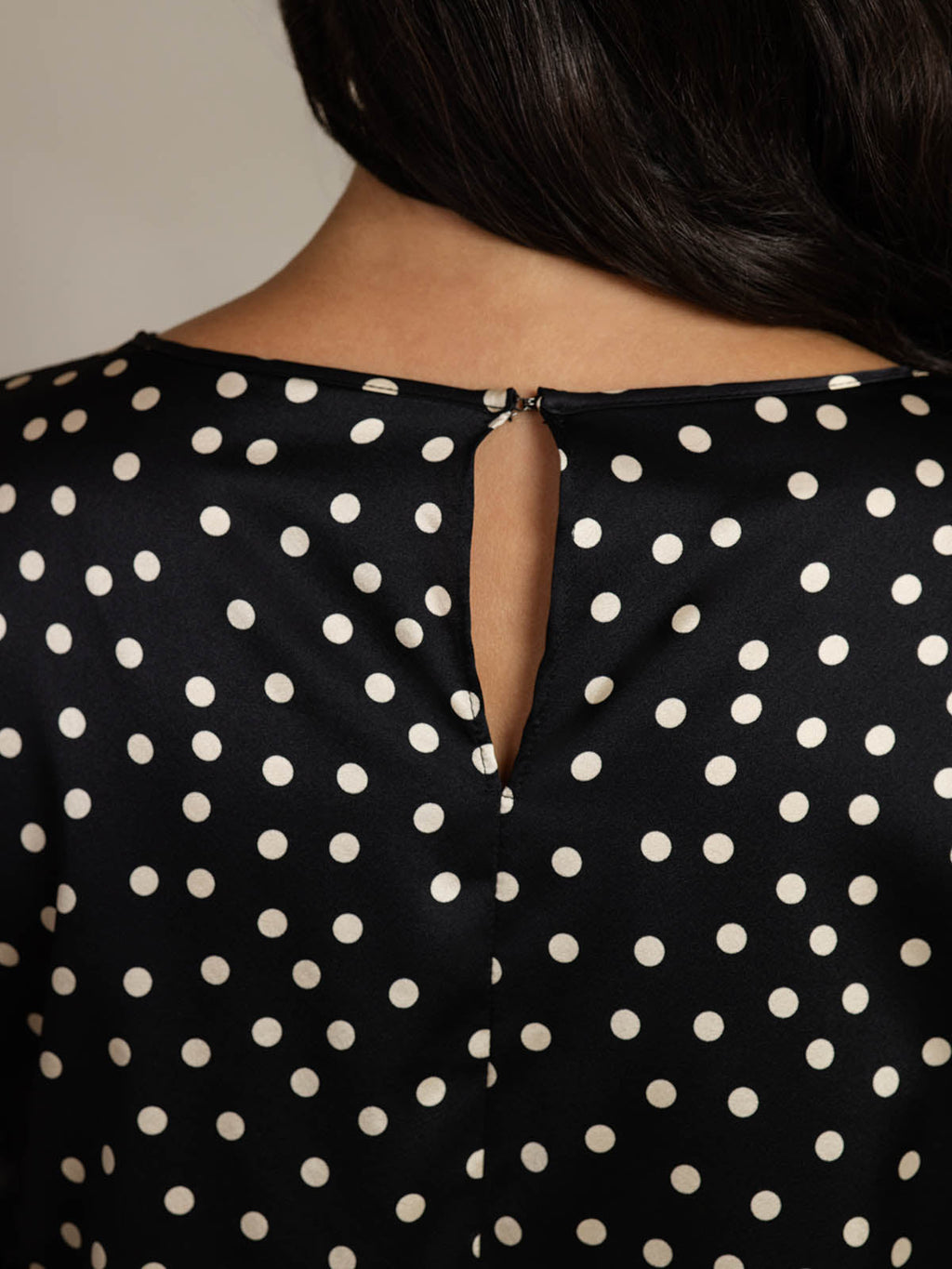 19Momme Silk Relaxed Long-sleeved Blouse