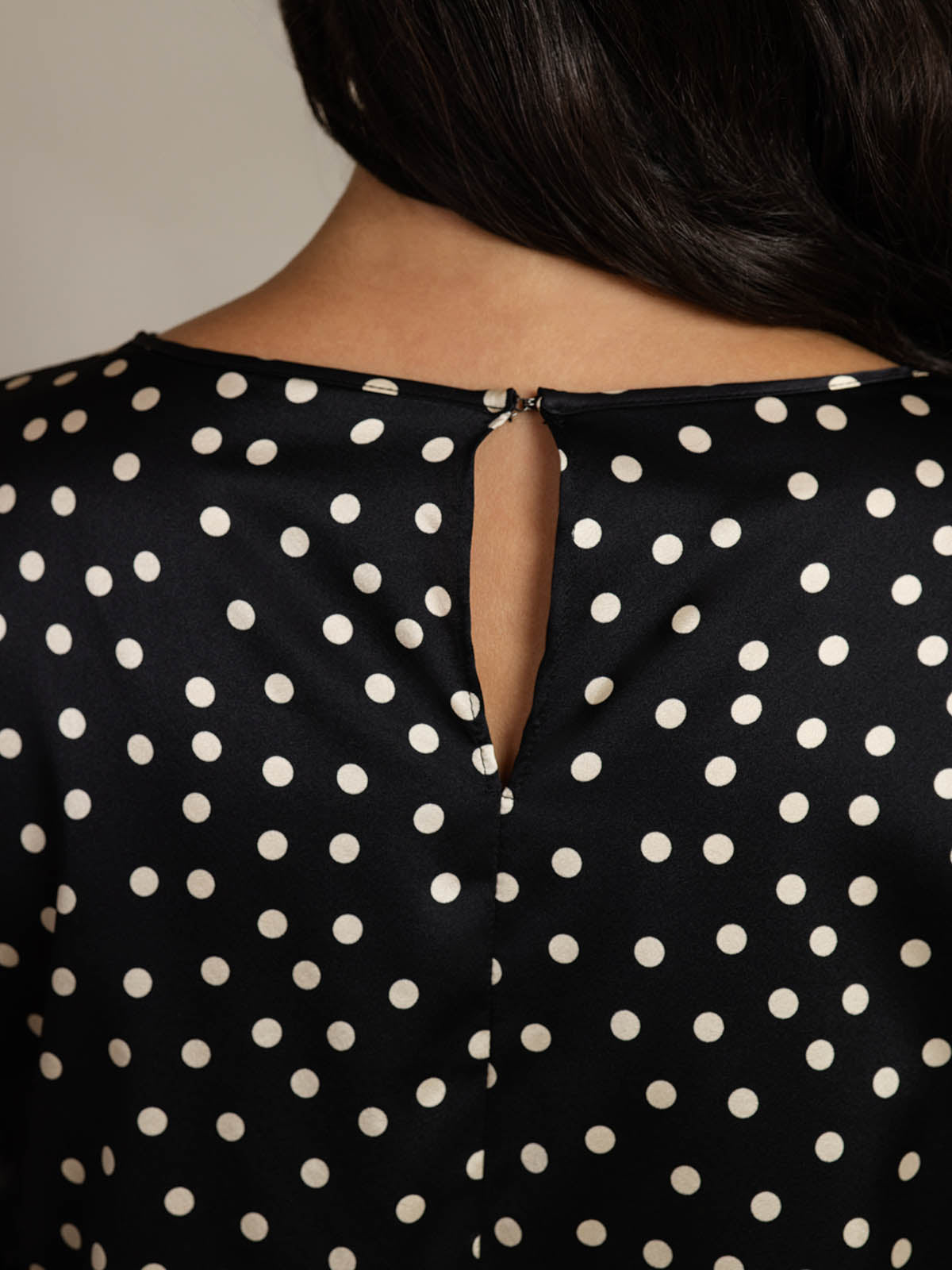 19Momme Silk Relaxed Long-sleeved Blouse
