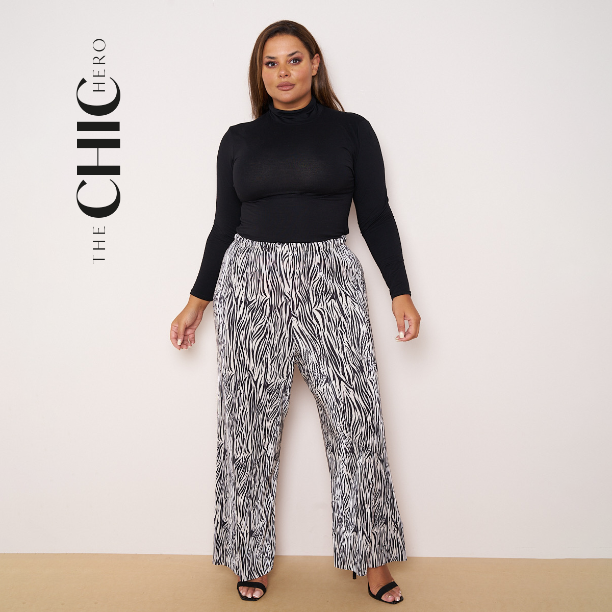 Black Zebra Abstract Print Wide-Leg Drawstring Palazzo Pleated Pants
