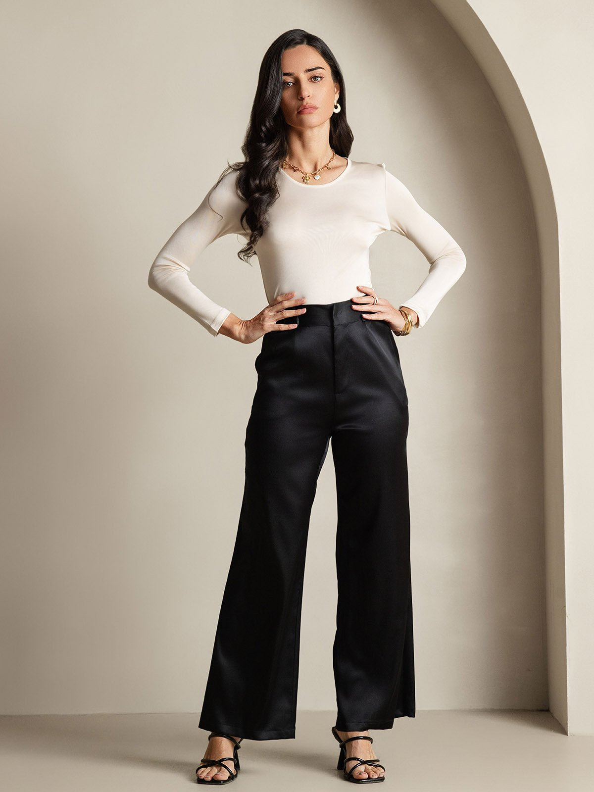 Silk Blend Round Neck Long-Sleeved T-Shirt