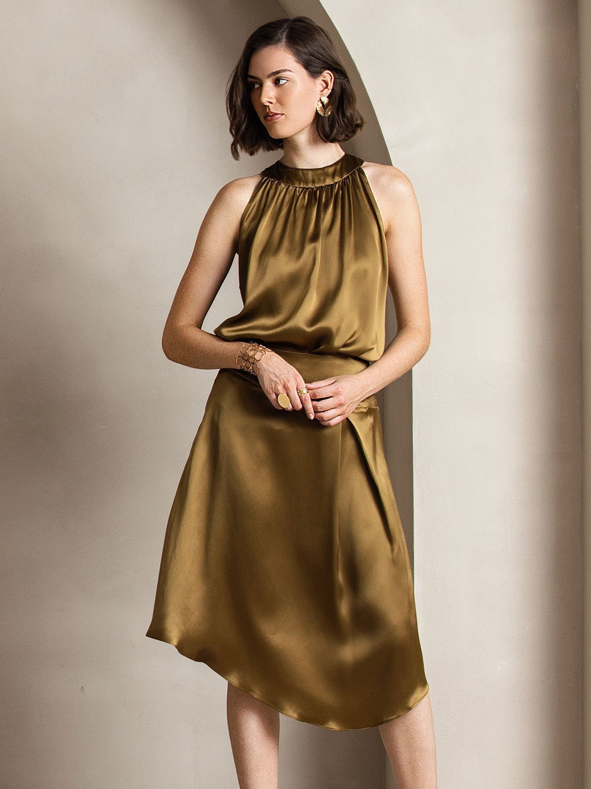 19Momme Silk Relaxed Sleeveless Halter Top