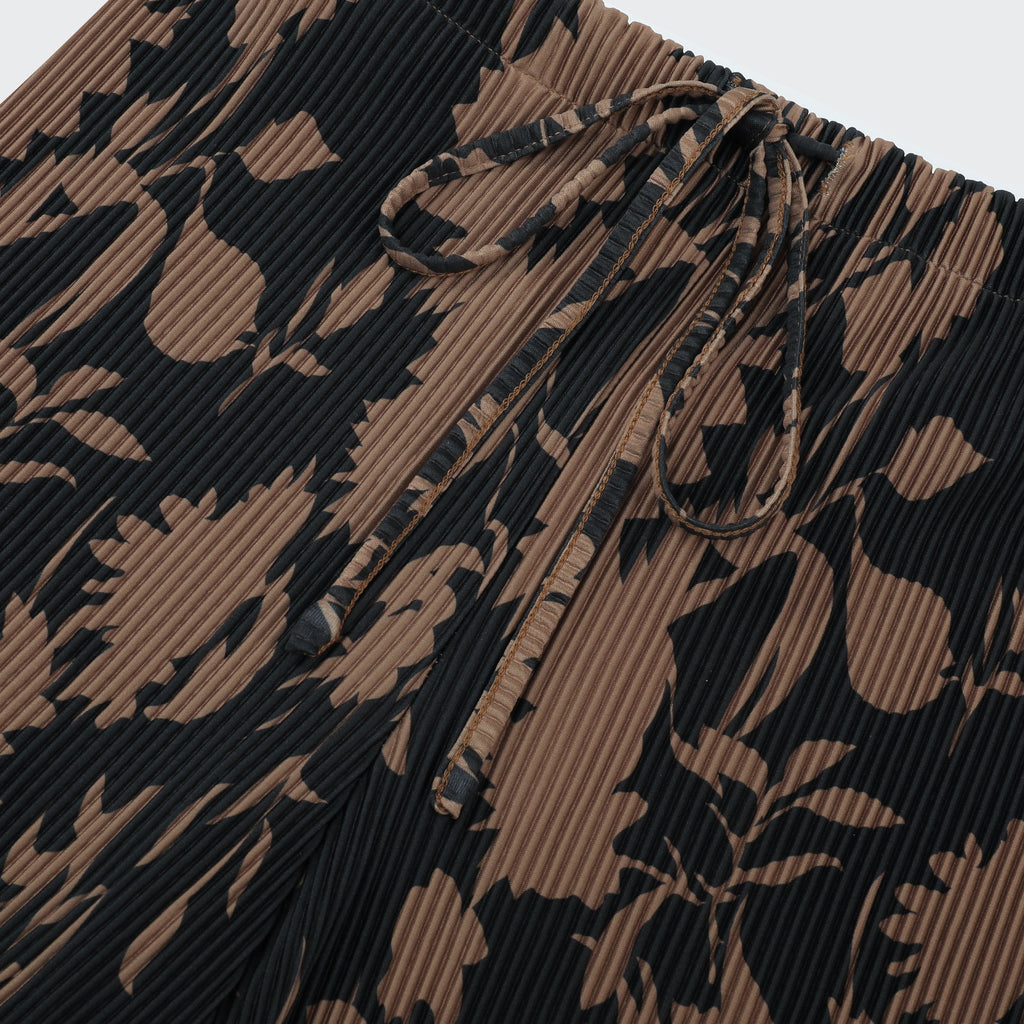 Vintage Brown Maple Leaf Pattern V-Neck Vest Top & Pleated Pants