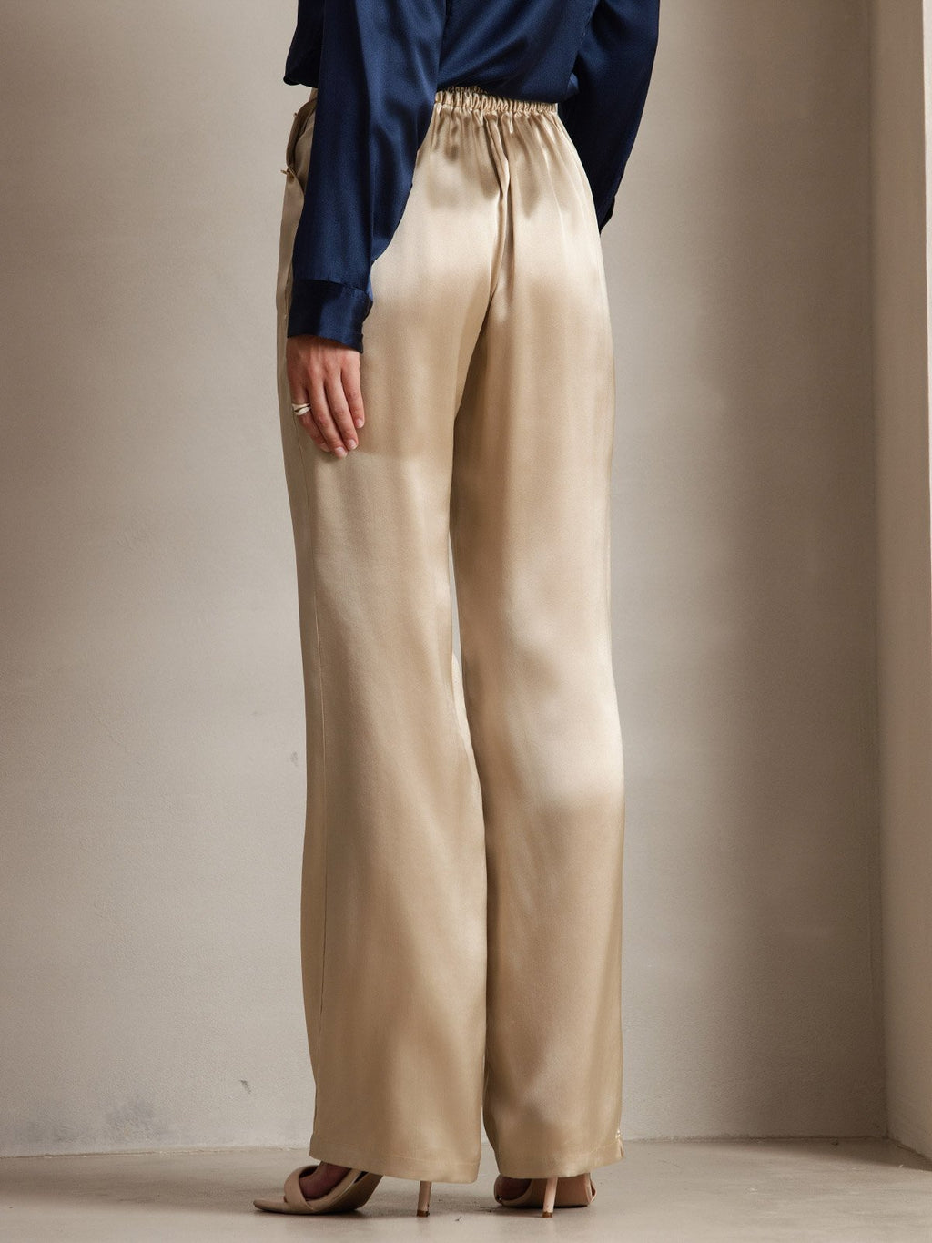 Women's 19Momme Silk High Waist Pants with Back Elastic Waist Design