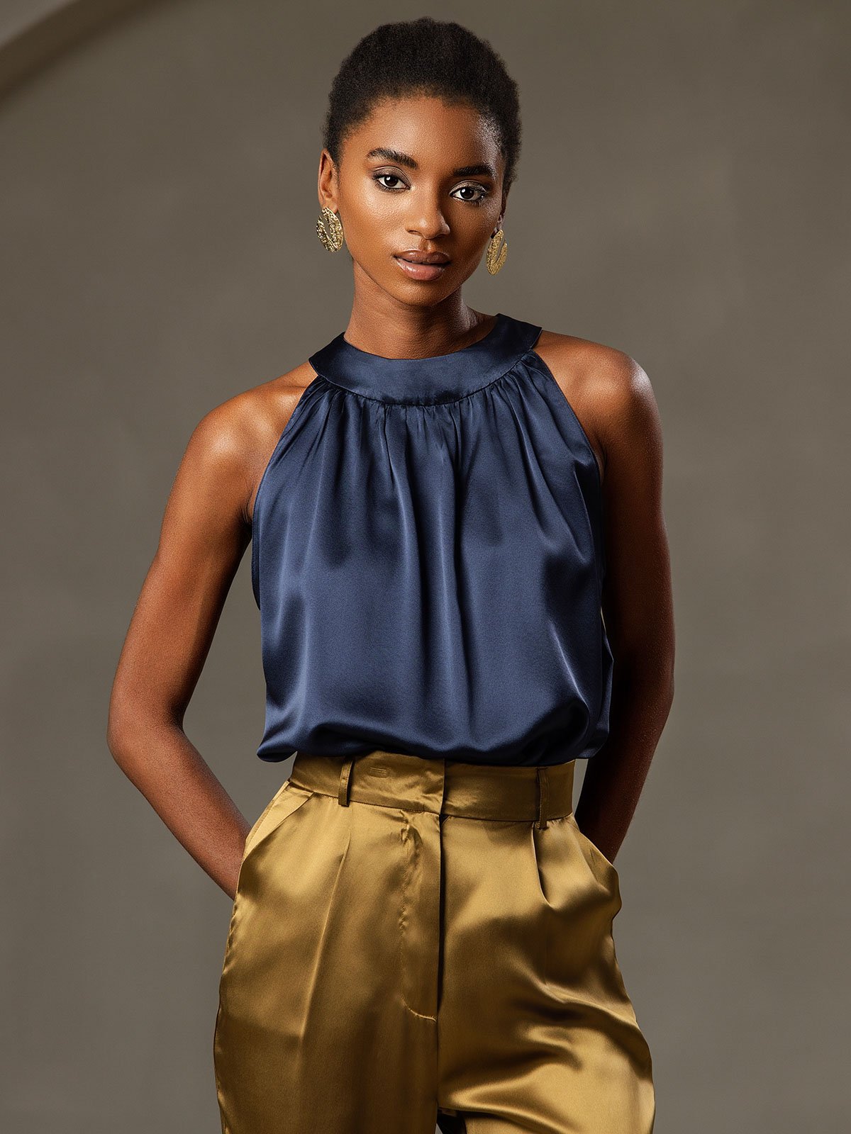 19Momme Silk Relaxed Sleeveless Halter Top