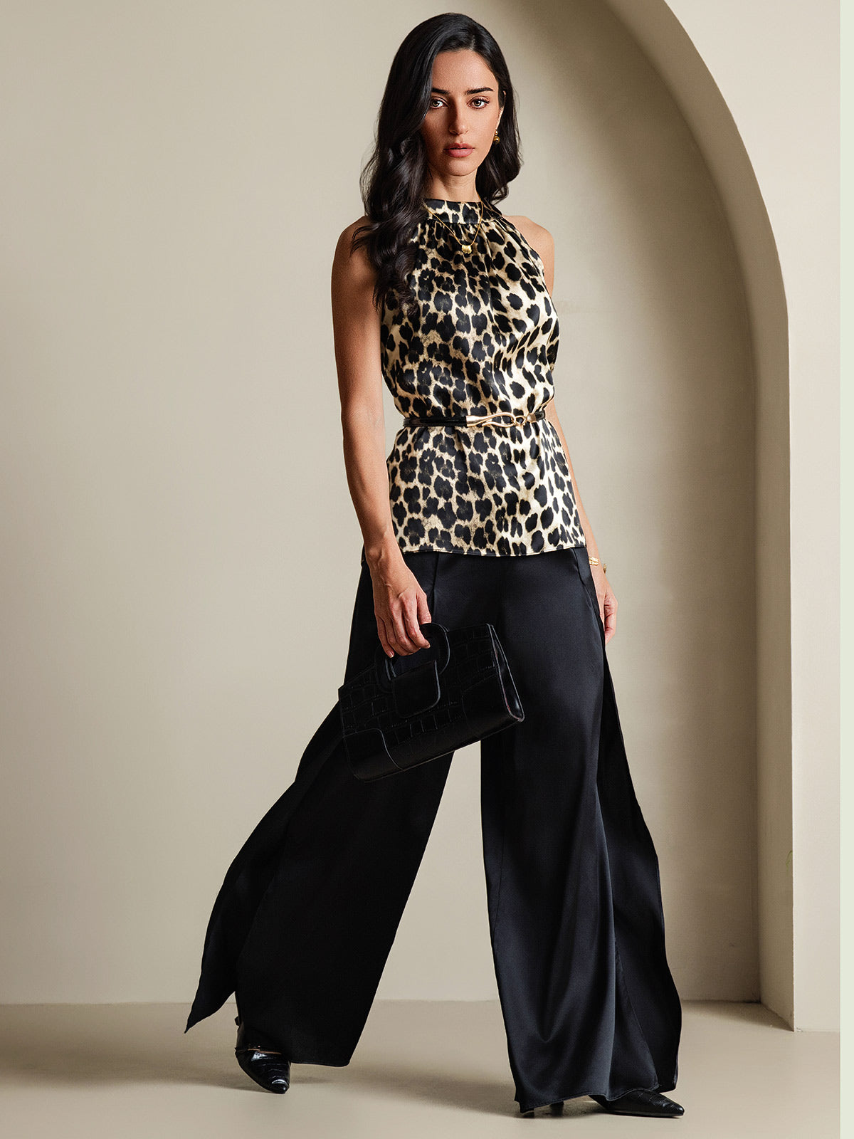 19Momme Silk Relaxed Sleeveless Halter Top