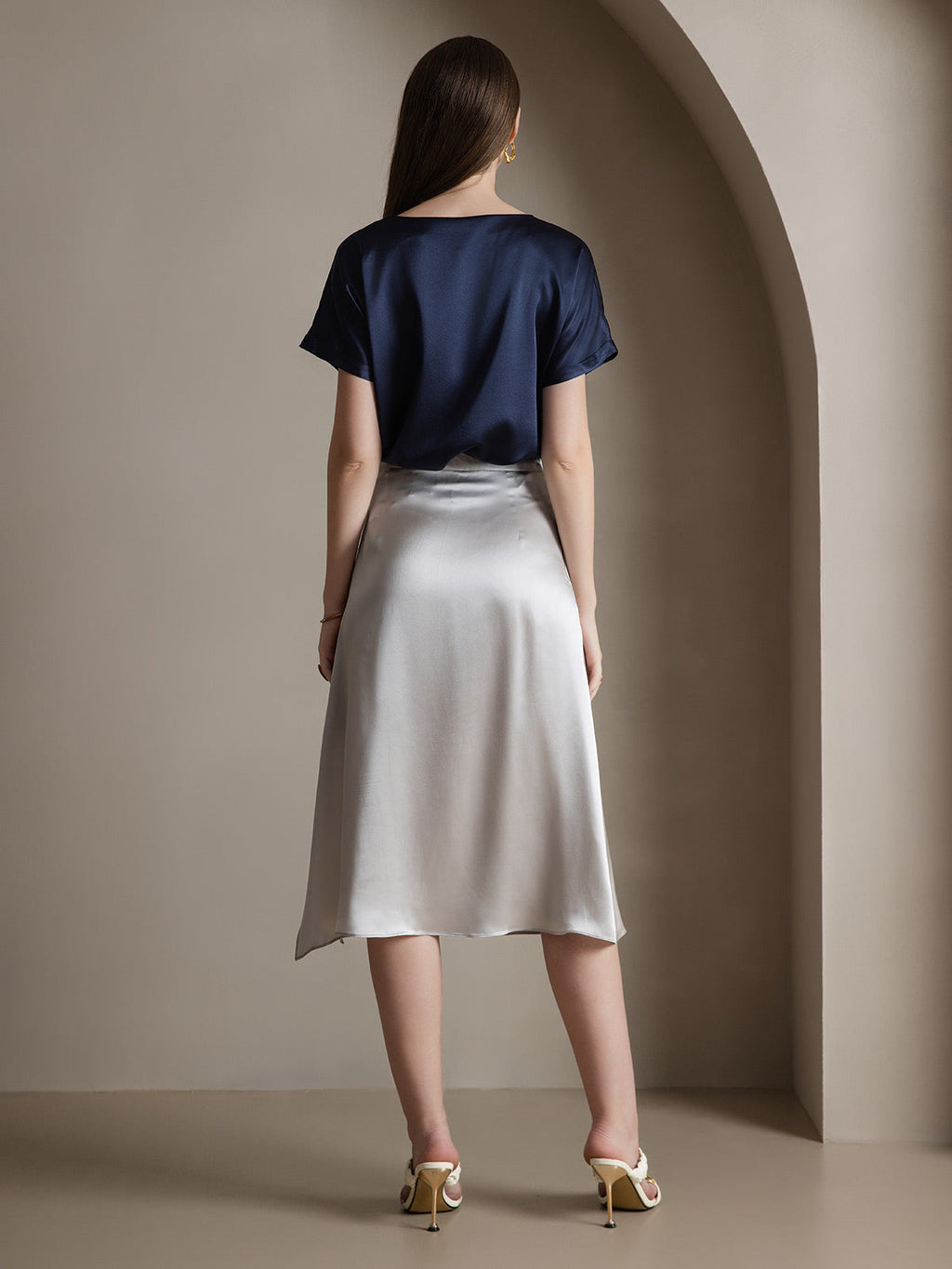 19Momme Silk A Line Long Slit Skirt with Zipper Design