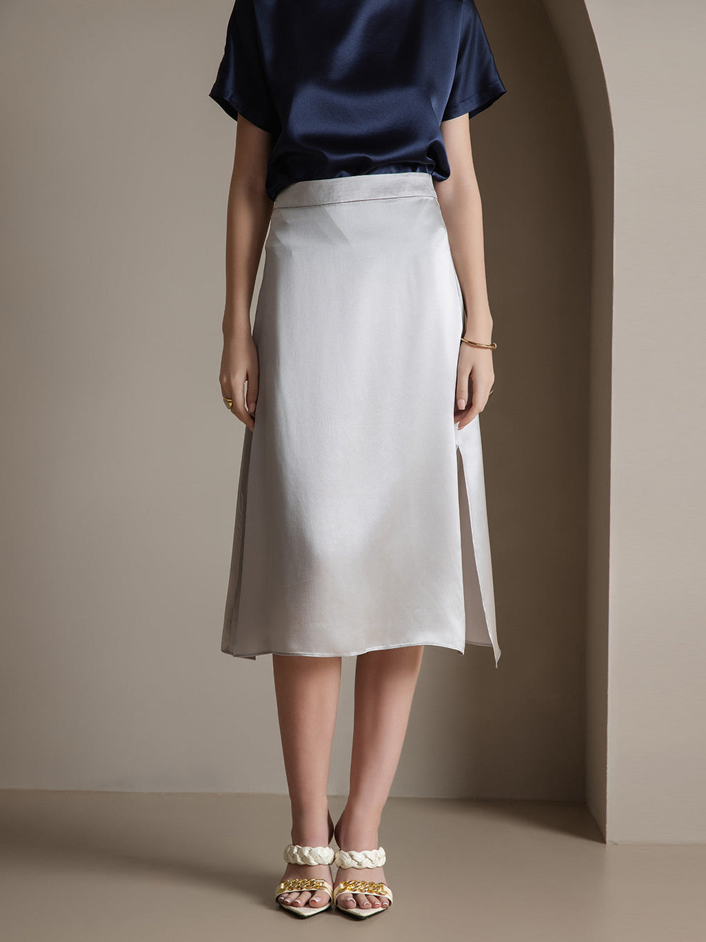 19Momme Silk A Line Long Slit Skirt with Zipper Design