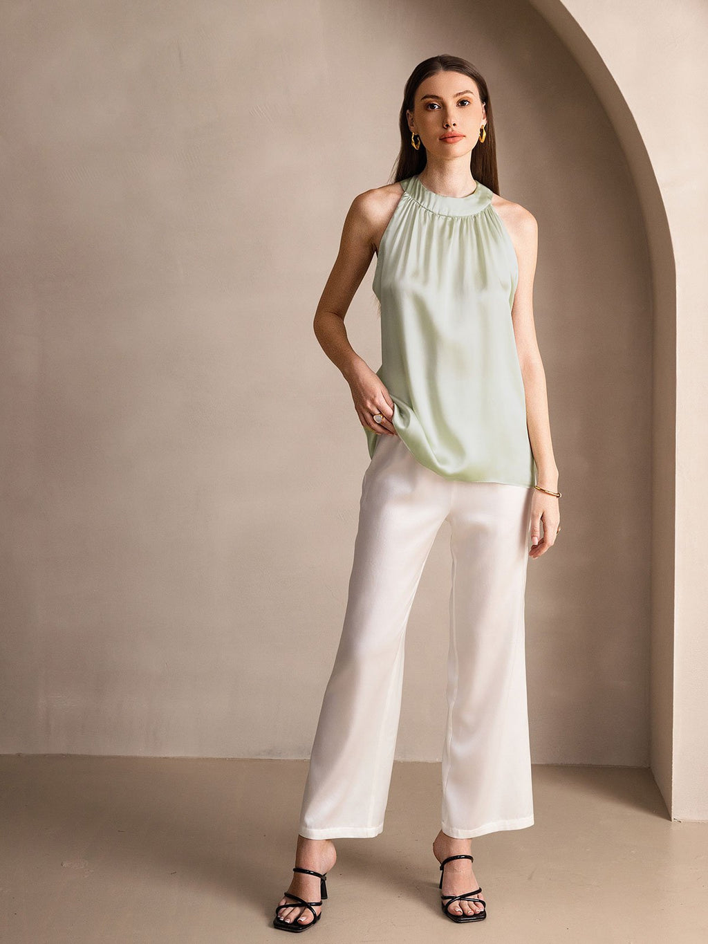 19Momme Silk Relaxed Sleeveless Halter Top