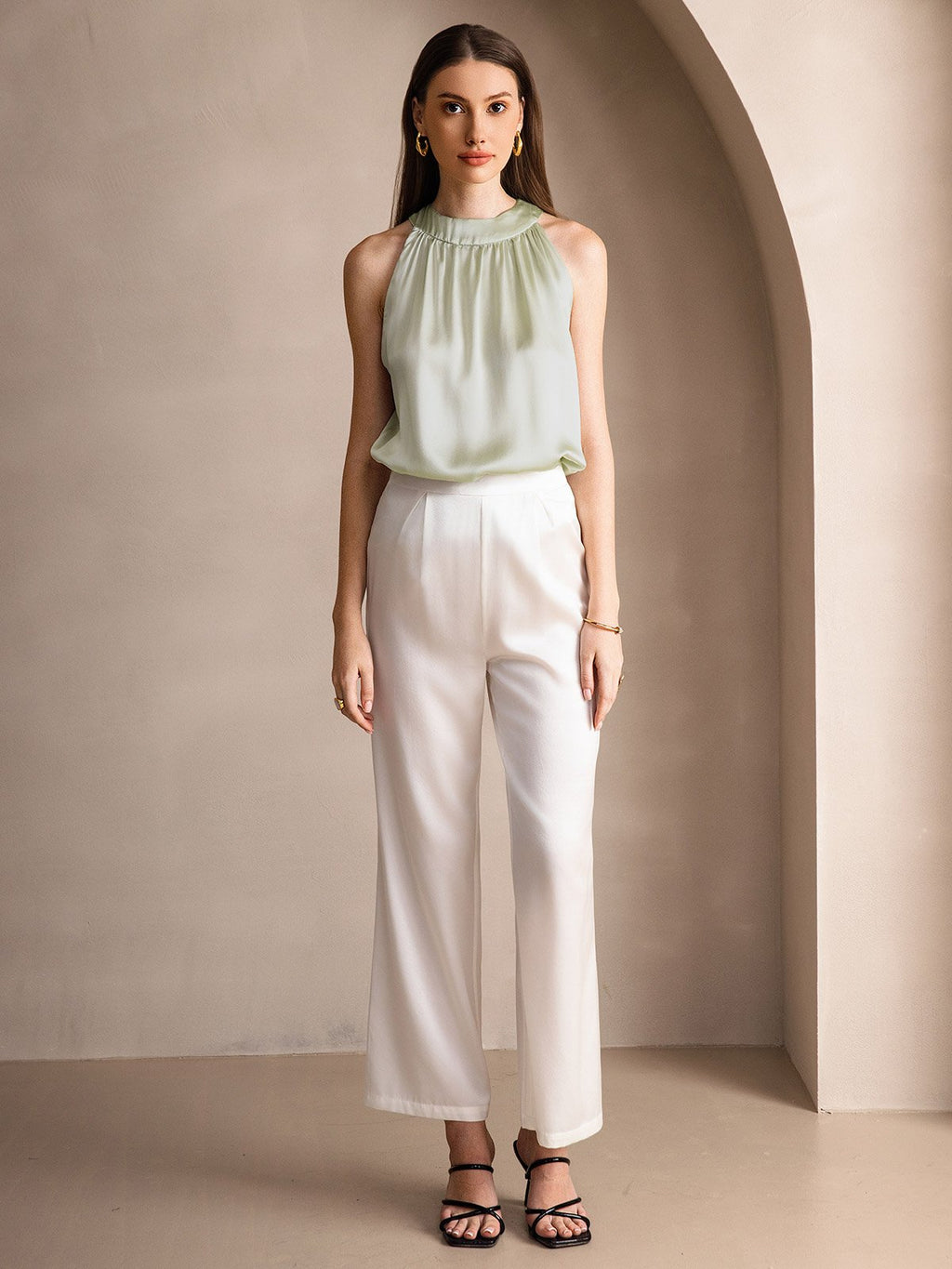 19Momme Silk Relaxed Sleeveless Halter Top