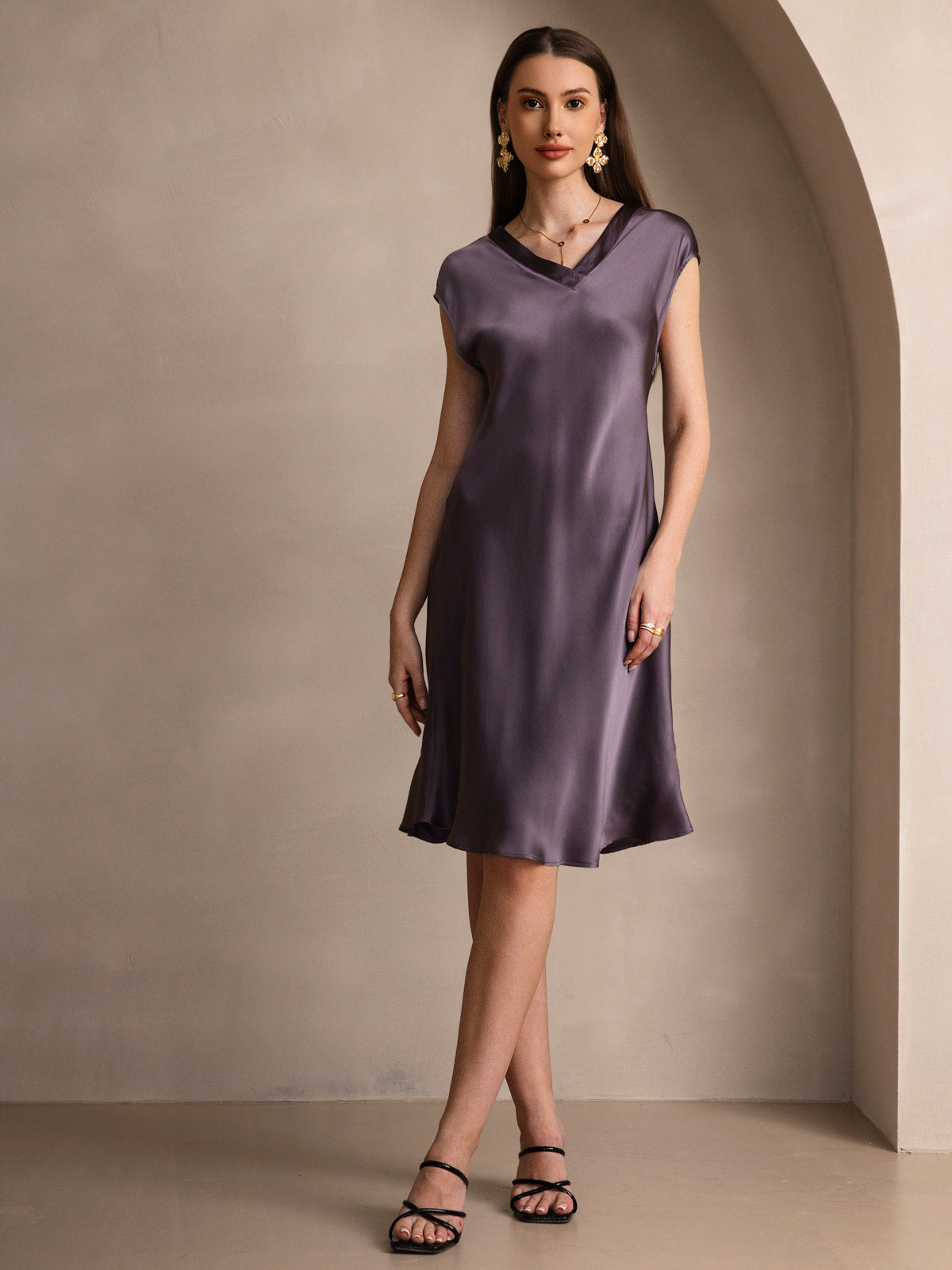 Women's Pure Silk Cap Sleeve V-neck Knee Nightgown