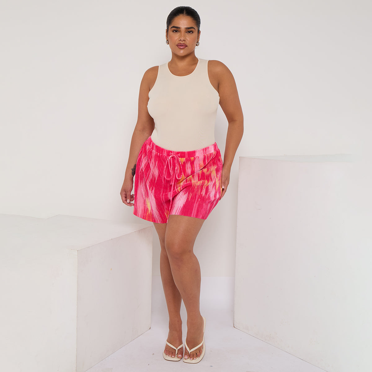 Multi Colour Wave Print Pleated Plus Size Short