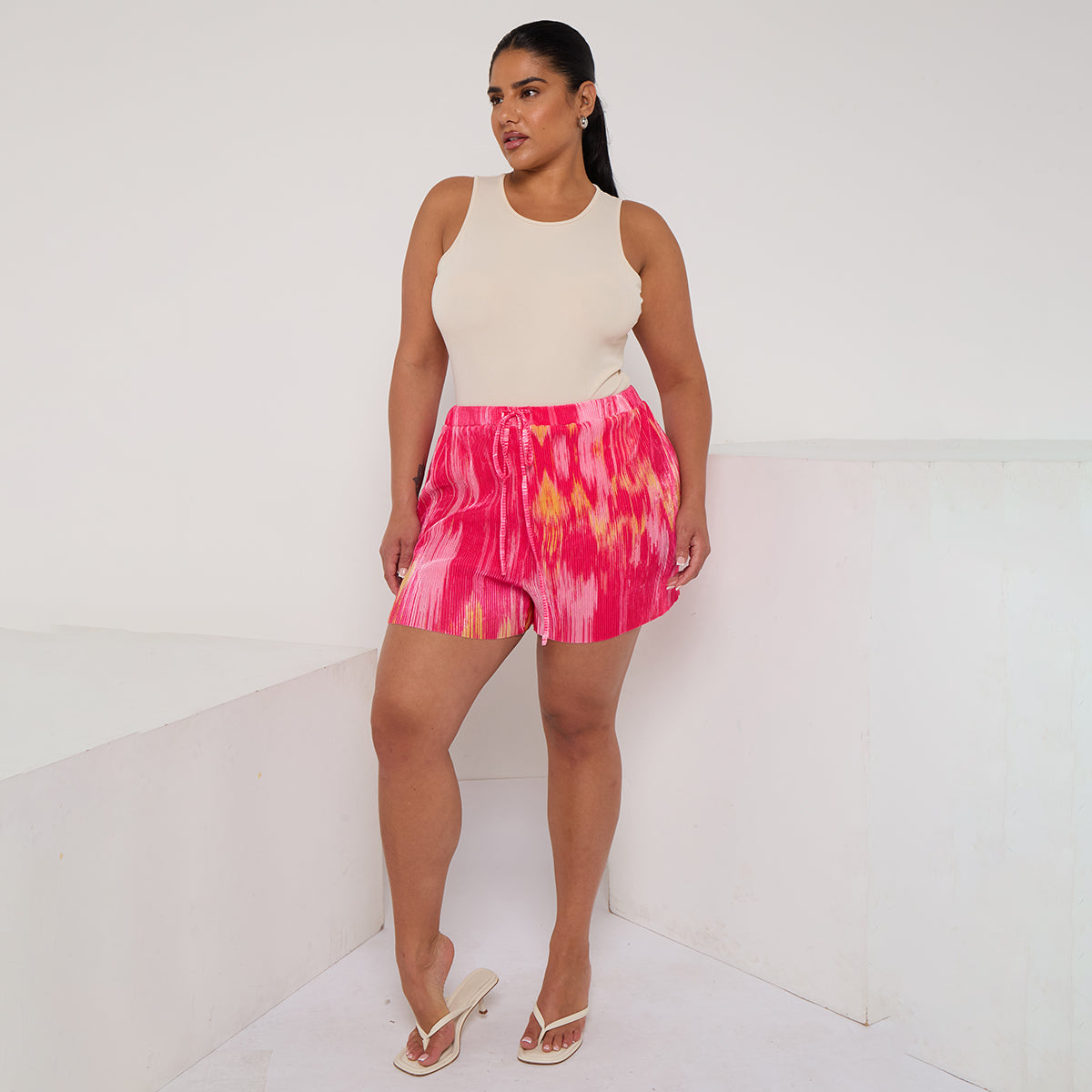 Multi Colour Wave Print Pleated Plus Size Short