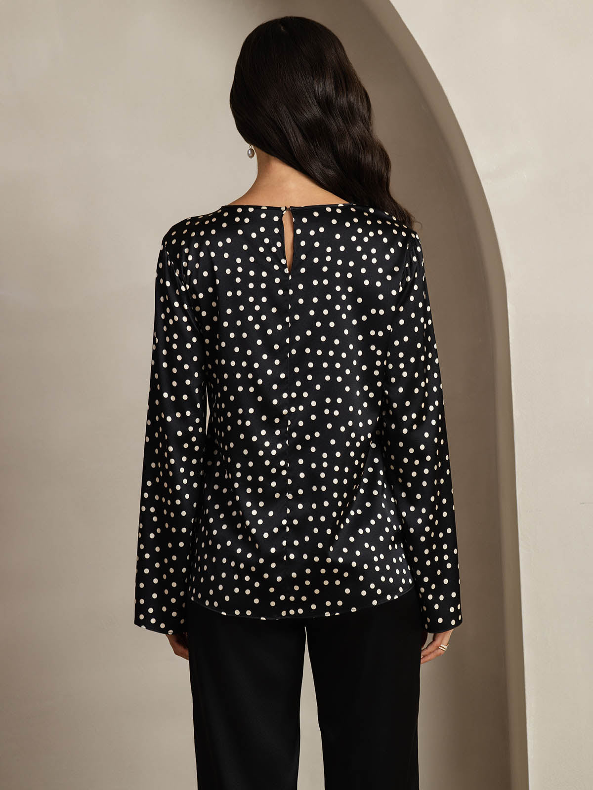 19Momme Silk Relaxed Long-sleeved Blouse