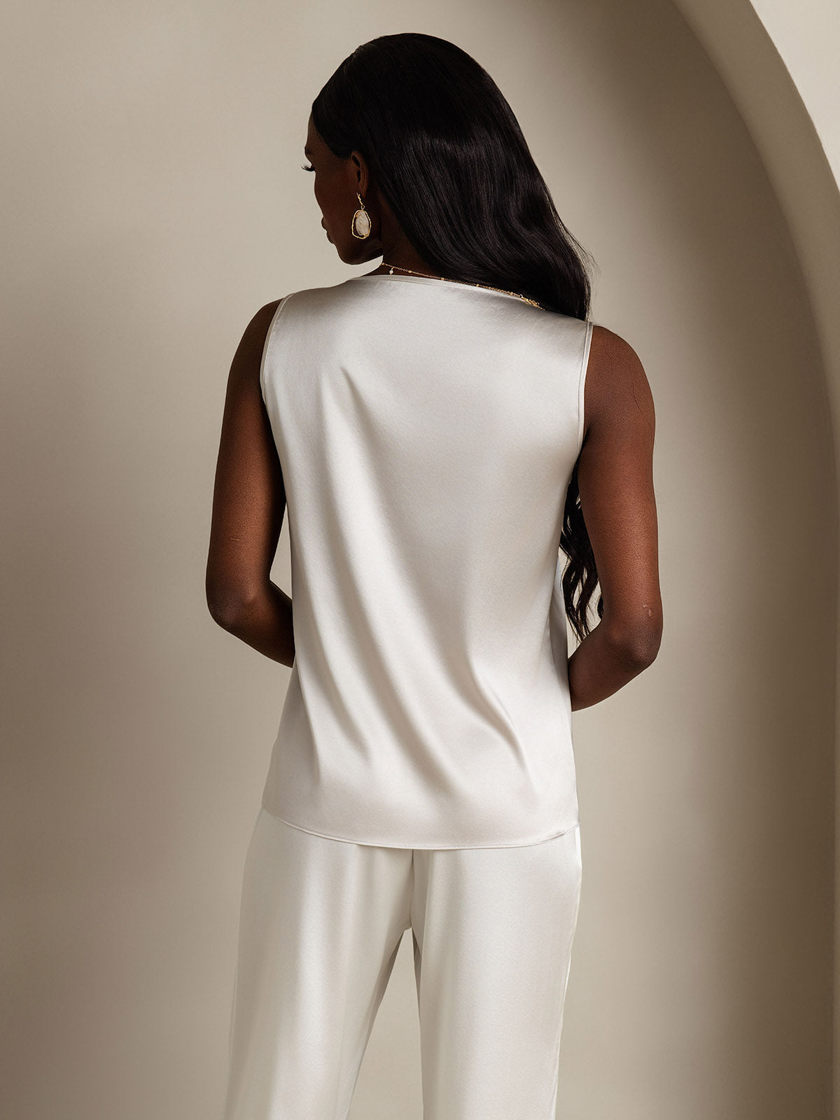 19Momme Silk Lounge Round Neck Tank Top