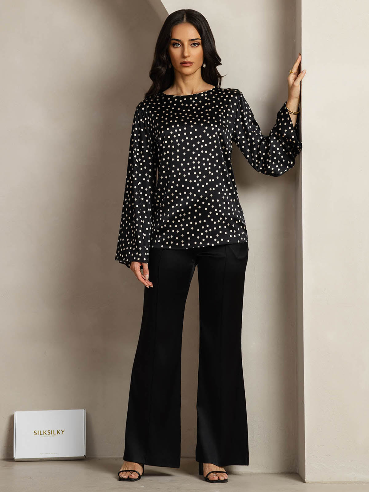 19Momme Silk Relaxed Long-sleeved Blouse