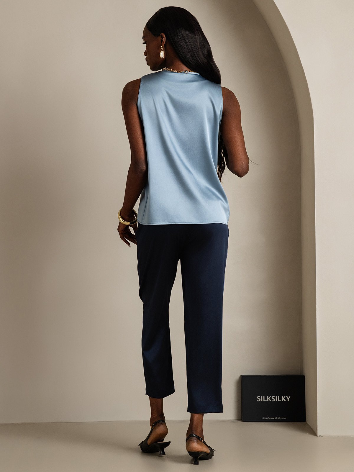 19Momme Silk Sleeveless V-Neck Blouse