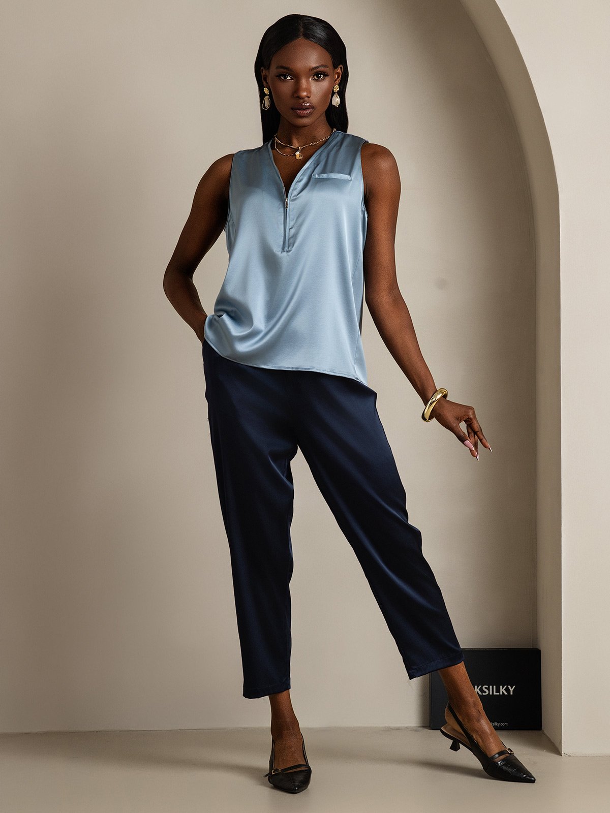 19Momme Silk Sleeveless V-Neck Blouse