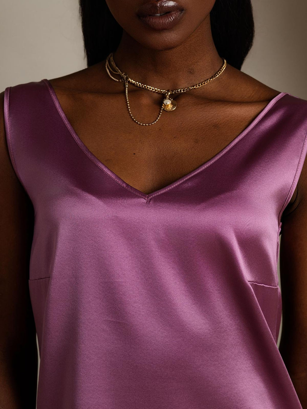 19Momme Silk V-neck Straps Tank Top