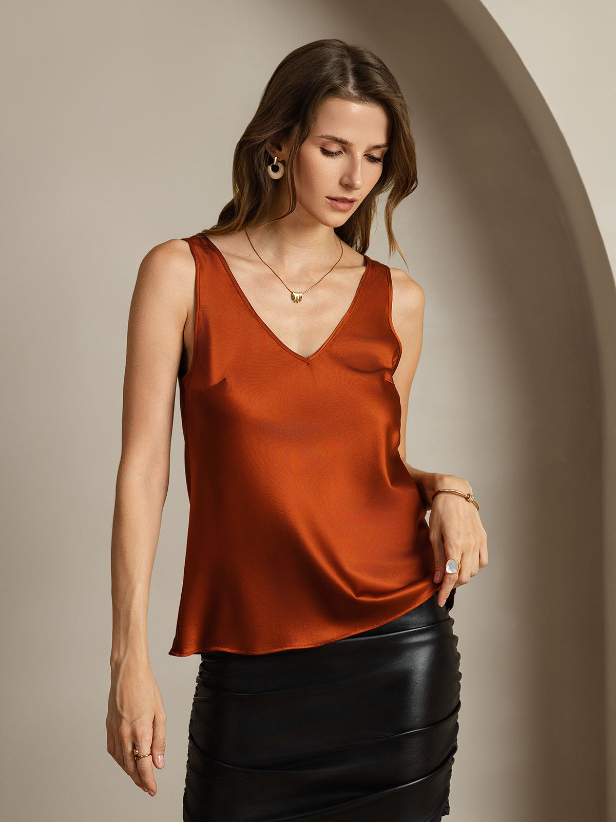 19Momme Silk V-neck Straps Tank Top
