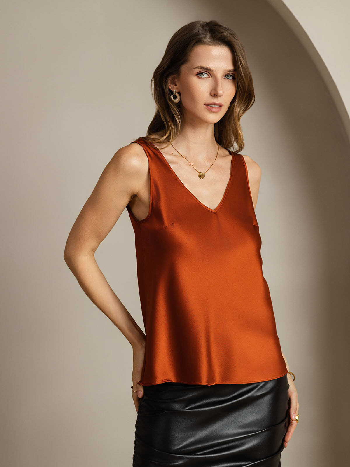 19Momme Silk V-neck Straps Tank Top