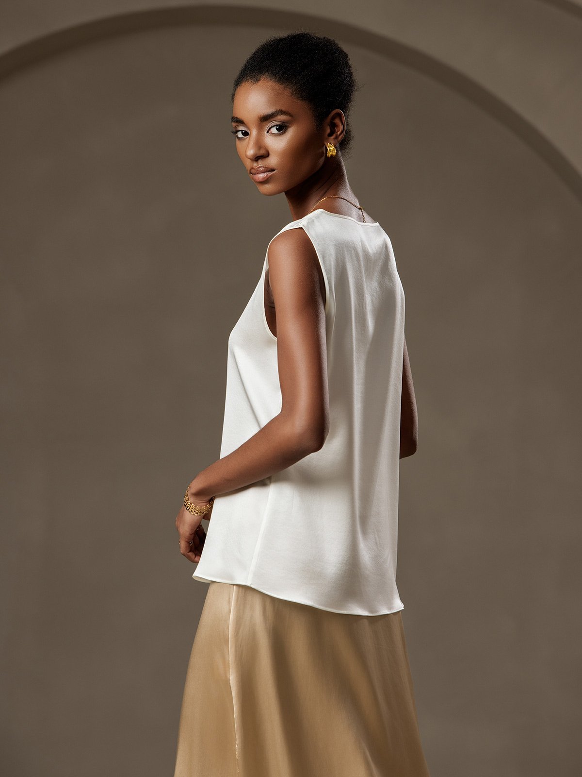 19Momme Silk Lounge Round Neck Tank Top