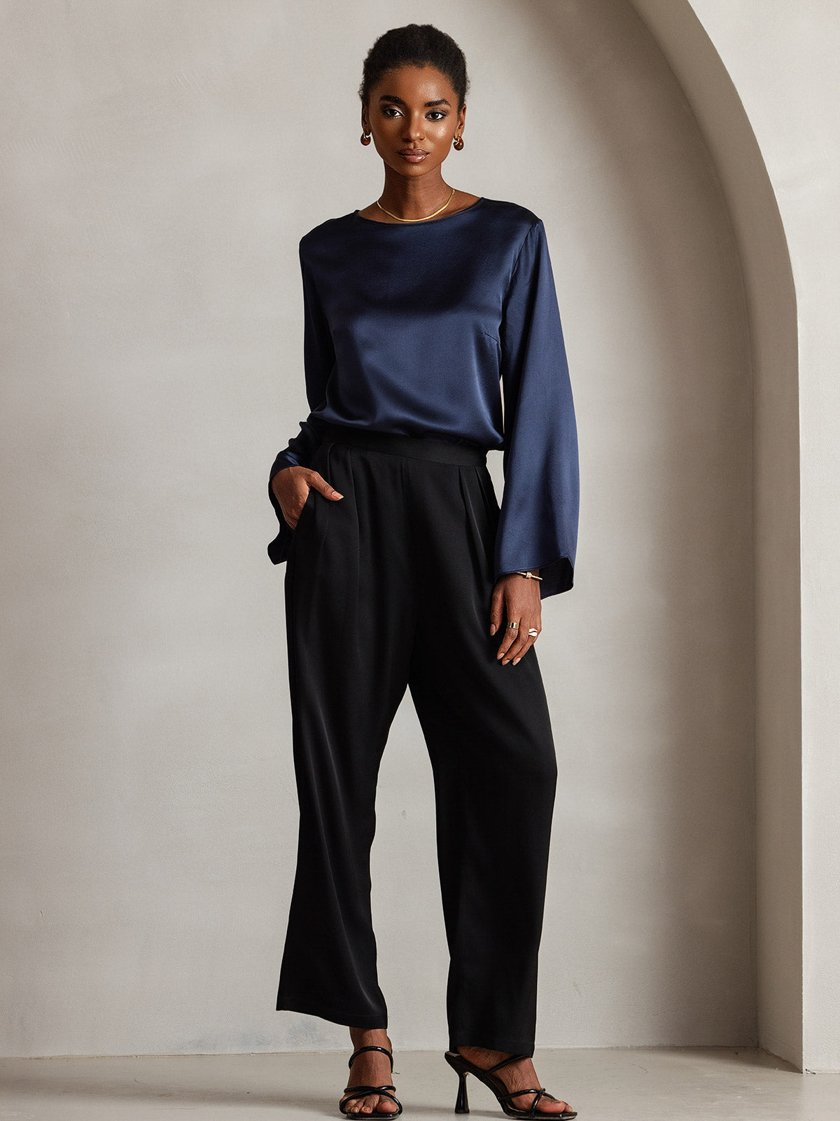 19Momme Silk Relaxed Long-sleeved Blouse