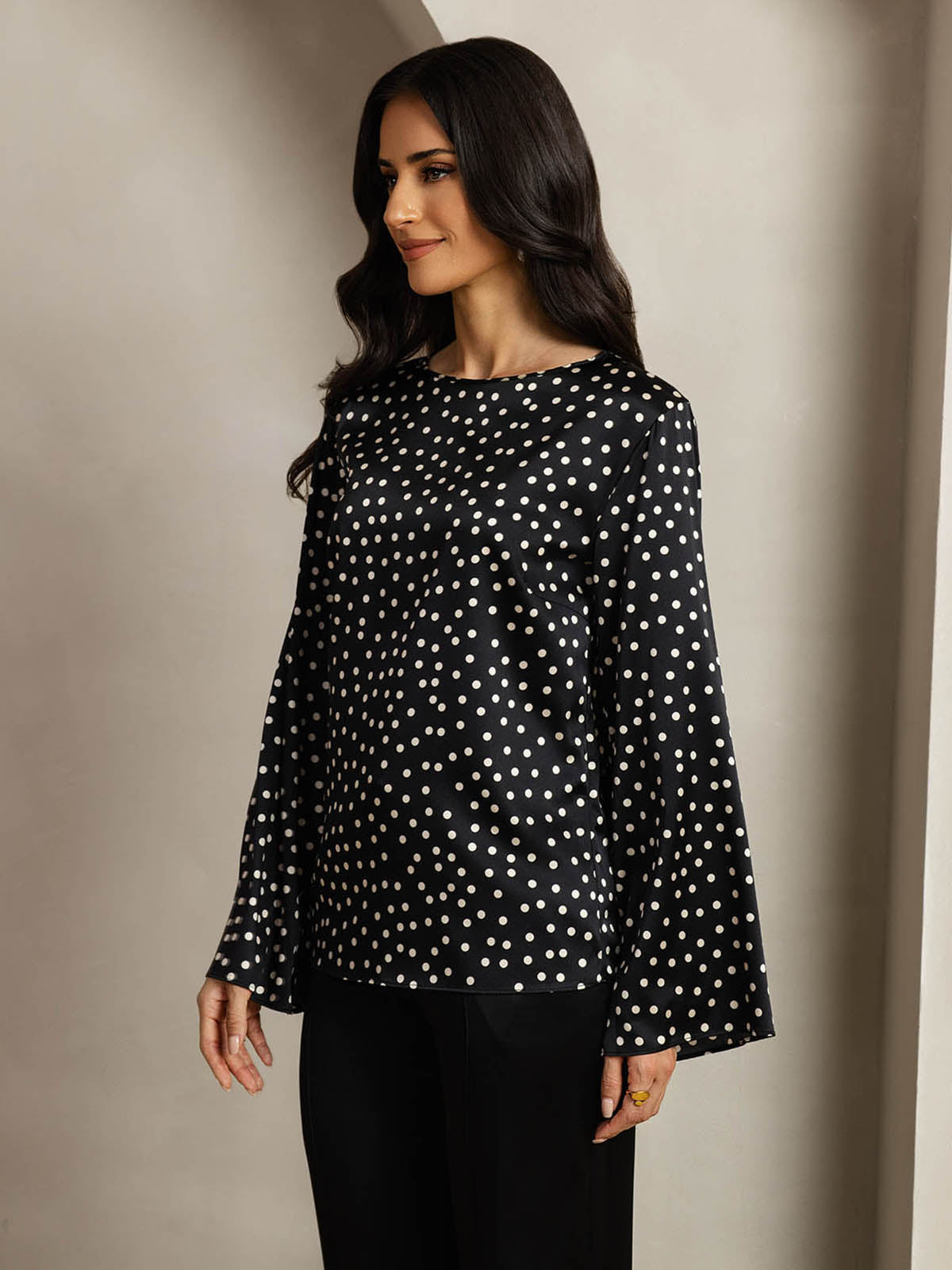 19Momme Silk Relaxed Long-sleeved Blouse