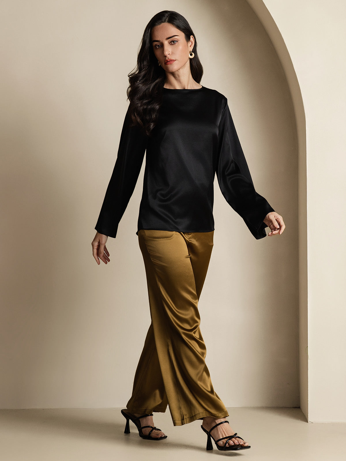 19Momme Silk Relaxed Long-sleeved Blouse