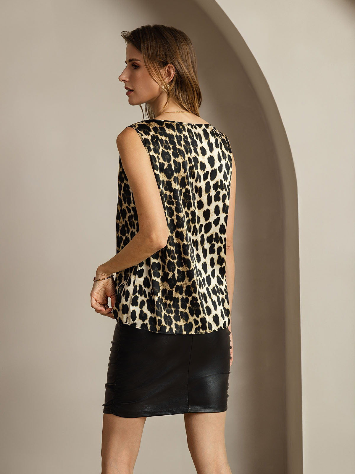 19Momme Silk Lounge Round Neck Tank Top
