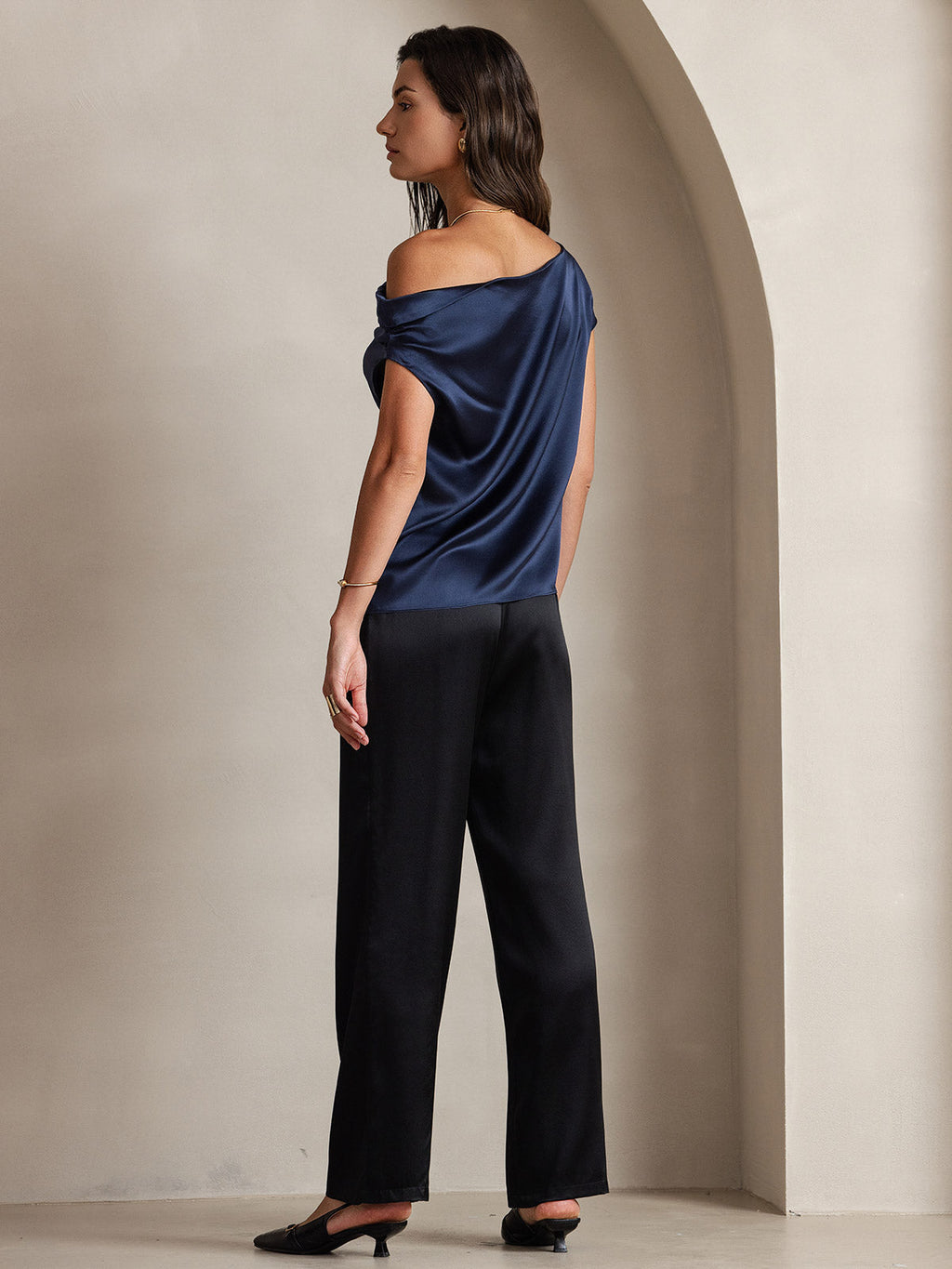 19Momme Silk Chic One-Shoulder Blouse