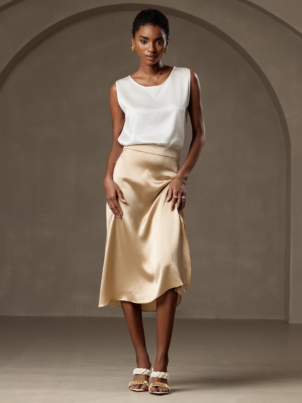19Momme Silk Lounge Round Neck Tank Top