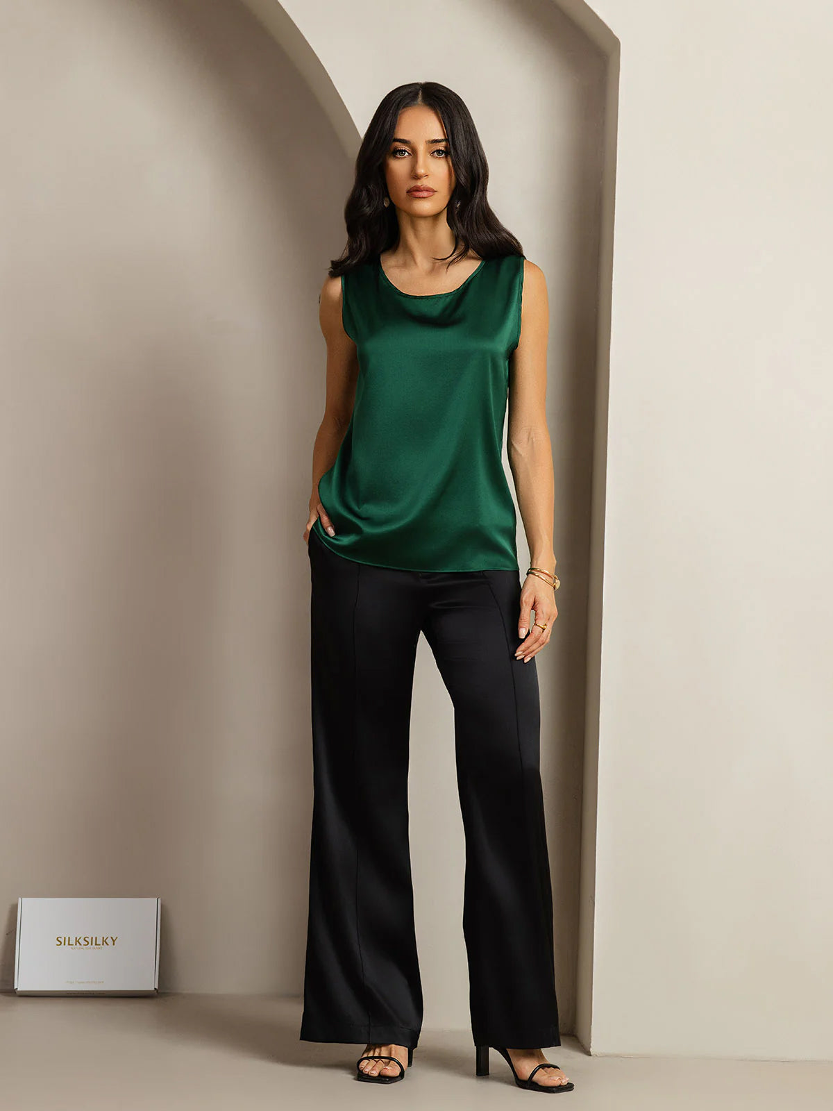 19Momme Silk Lounge Round Neck Tank Top