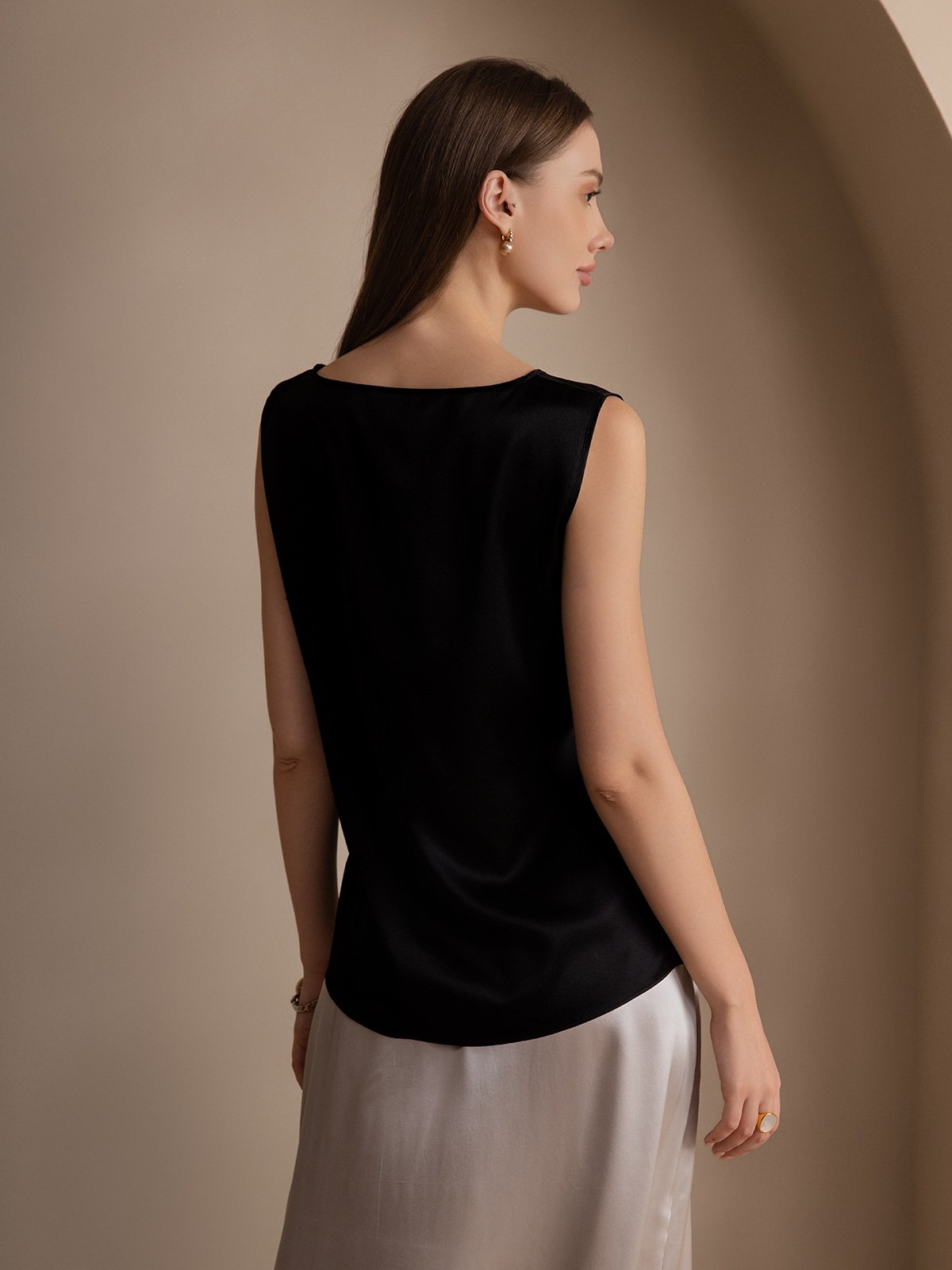 19Momme Silk Lounge Round Neck Tank Top