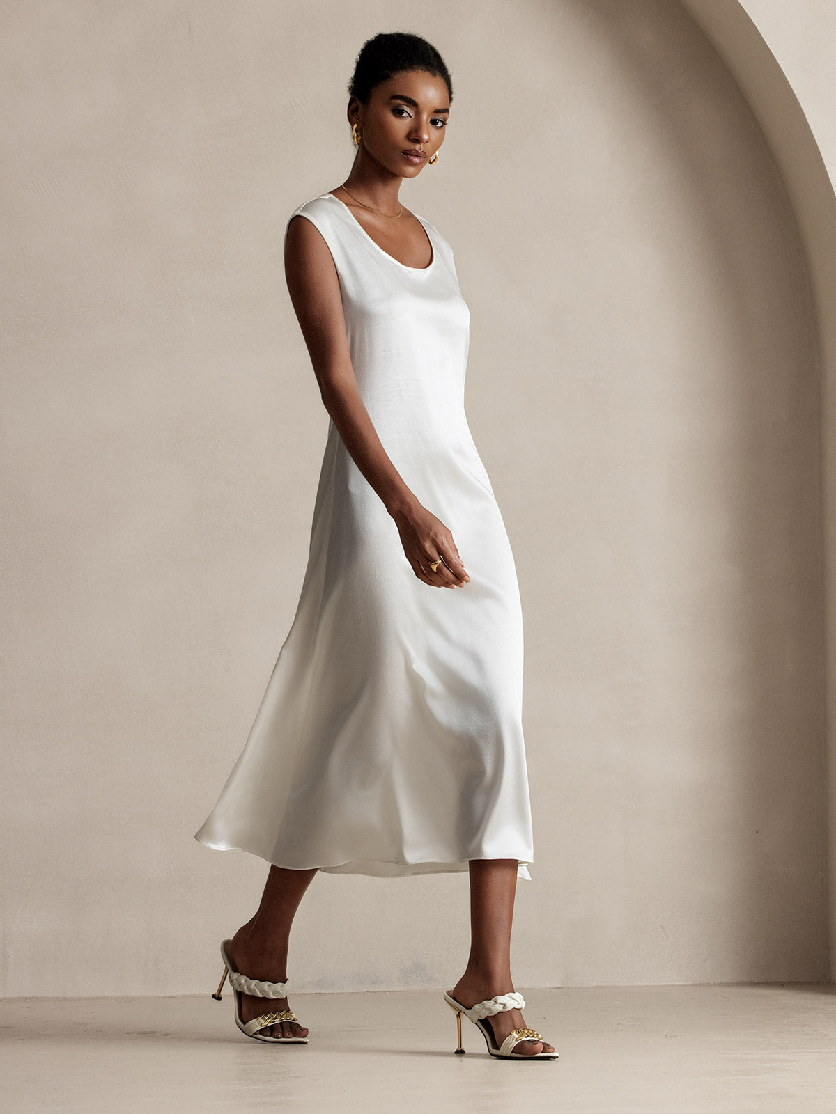 19Momme Silk U-neck Sleeveless Dress